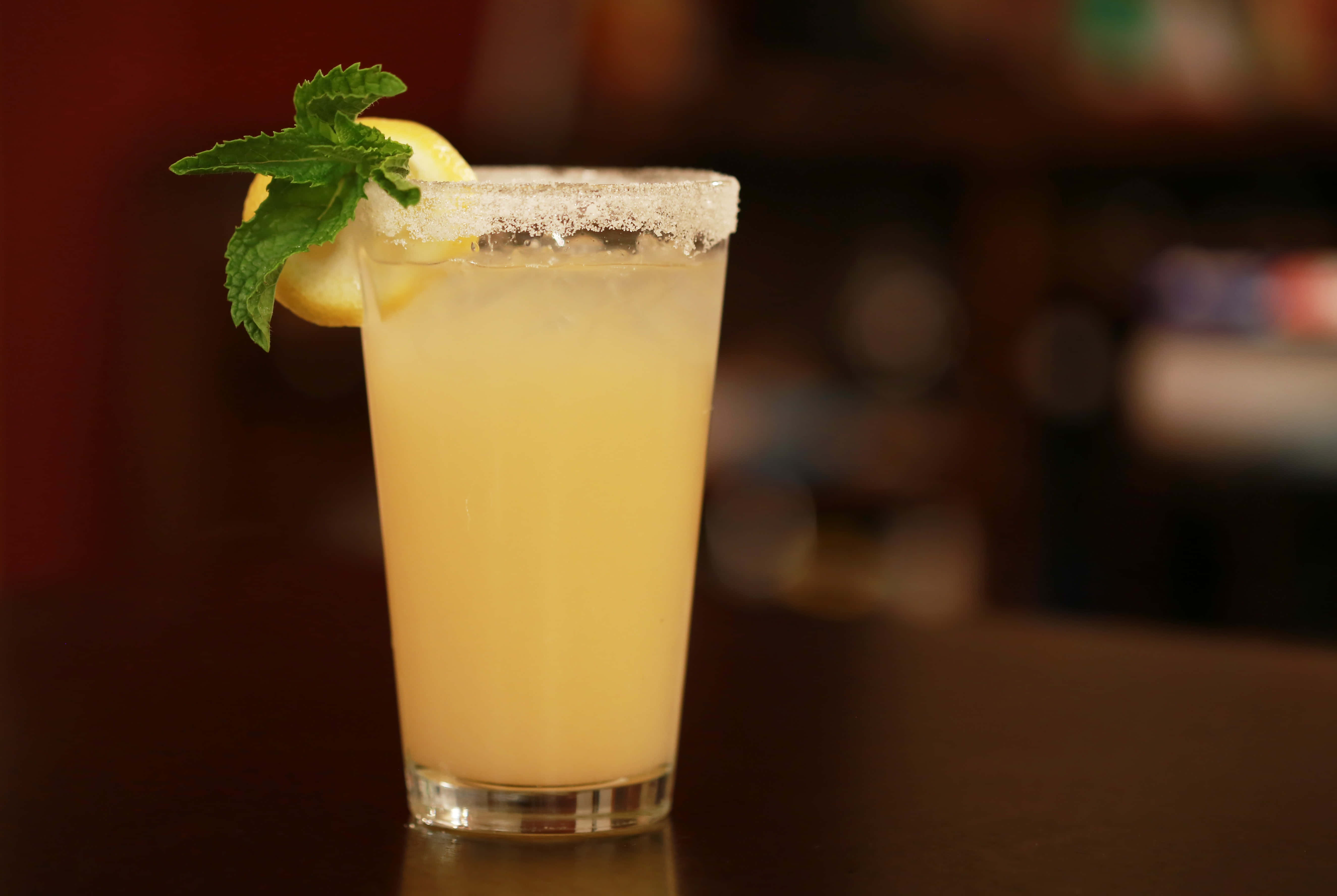 margarita, salted rim, lemon wedge, 5K Desktop Wallpaper