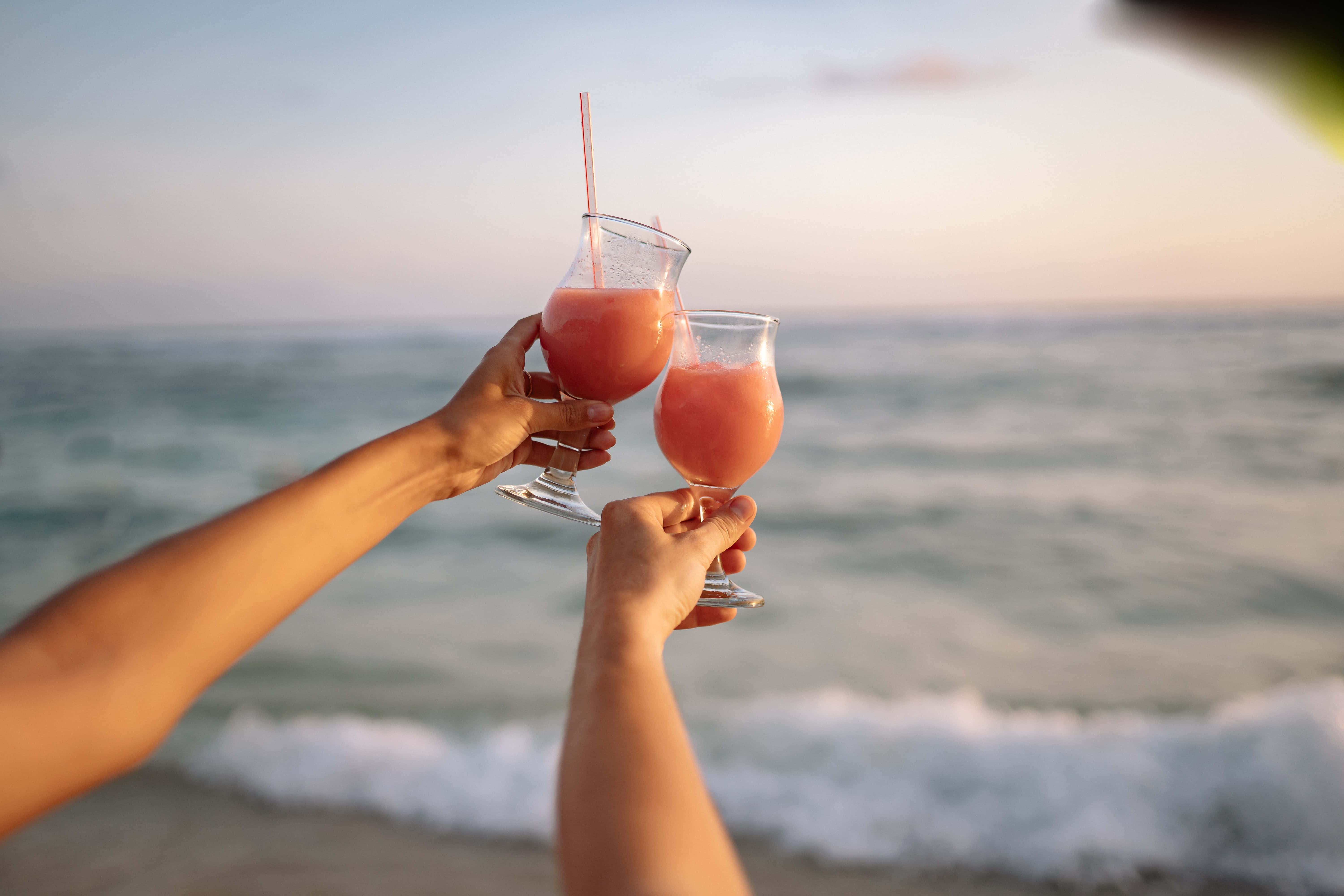 pink drink, beach, sunset, 5K Desktop Wallpaper