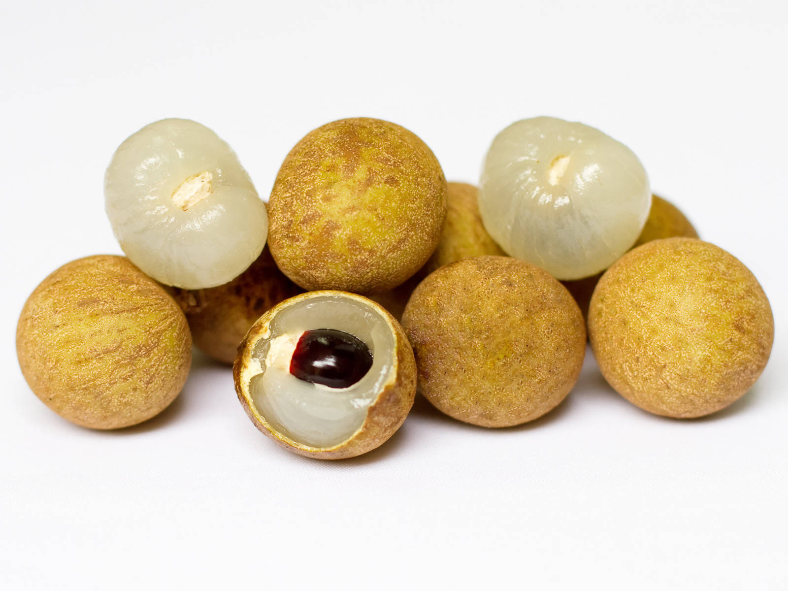longan, translucent white flesh, dark seed, HD Desktop Wallpaper