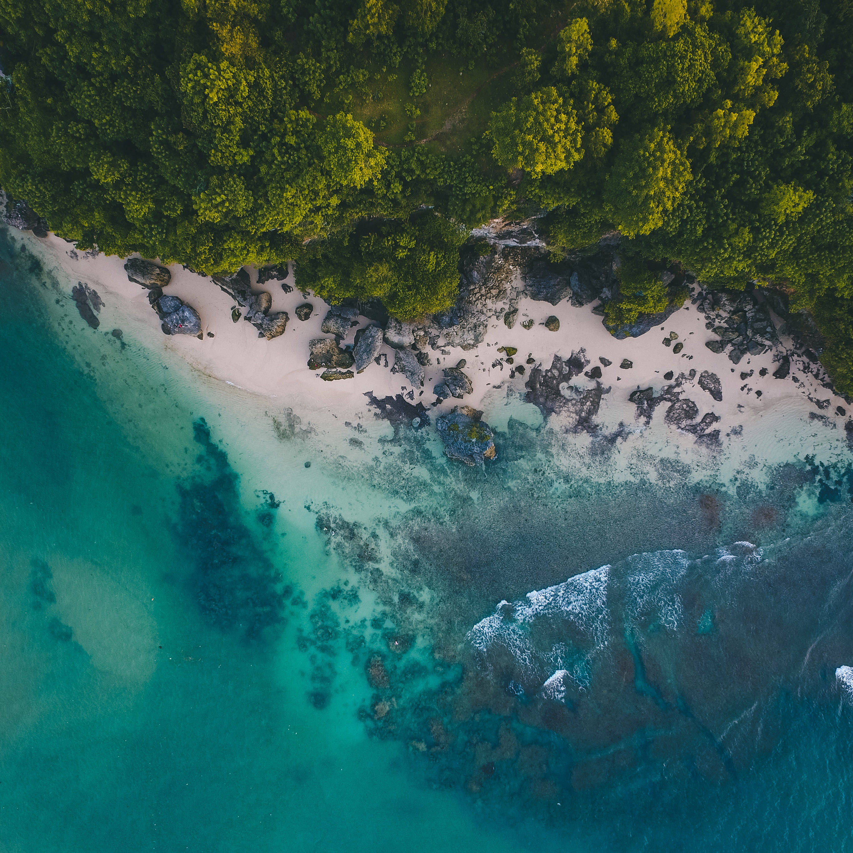 tropical beach, turquoise waters, white sand shore, 2K Desktop Wallpaper