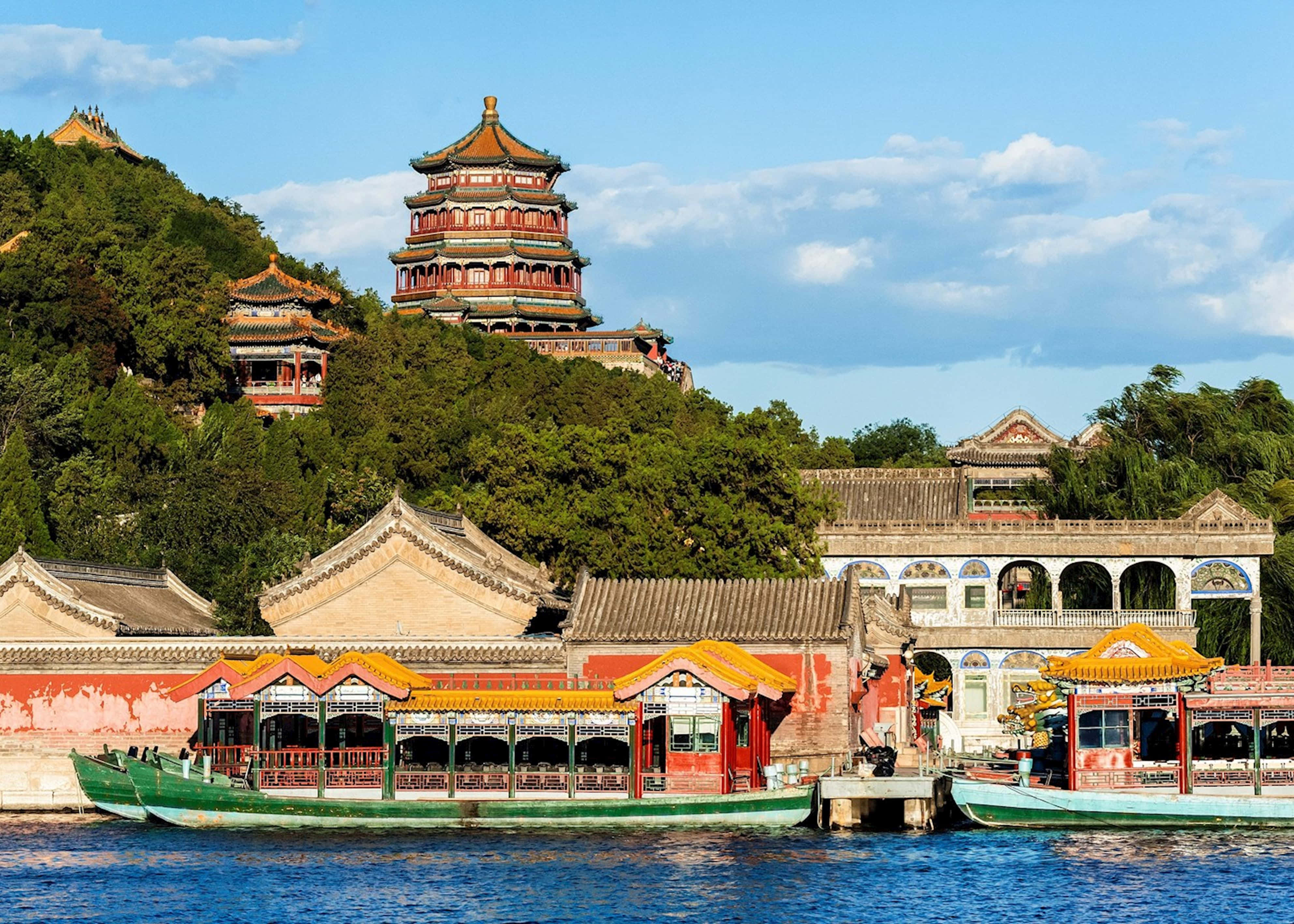Summer Palace, red roofs, green boats, 4K Desktop Wallpaper