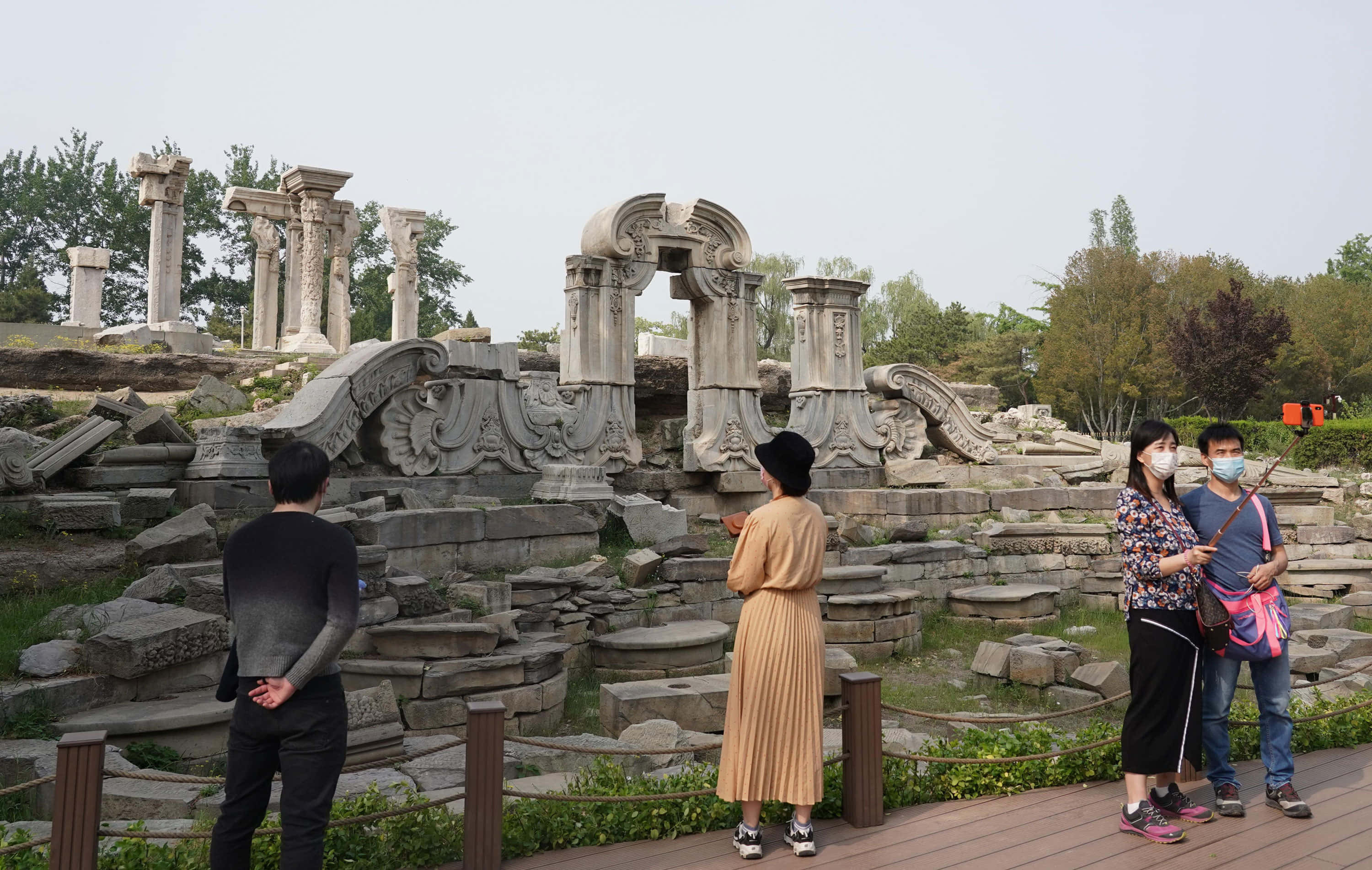 Summer Palace, ancient stone ruins, broken columns, 2K Desktop Wallpaper