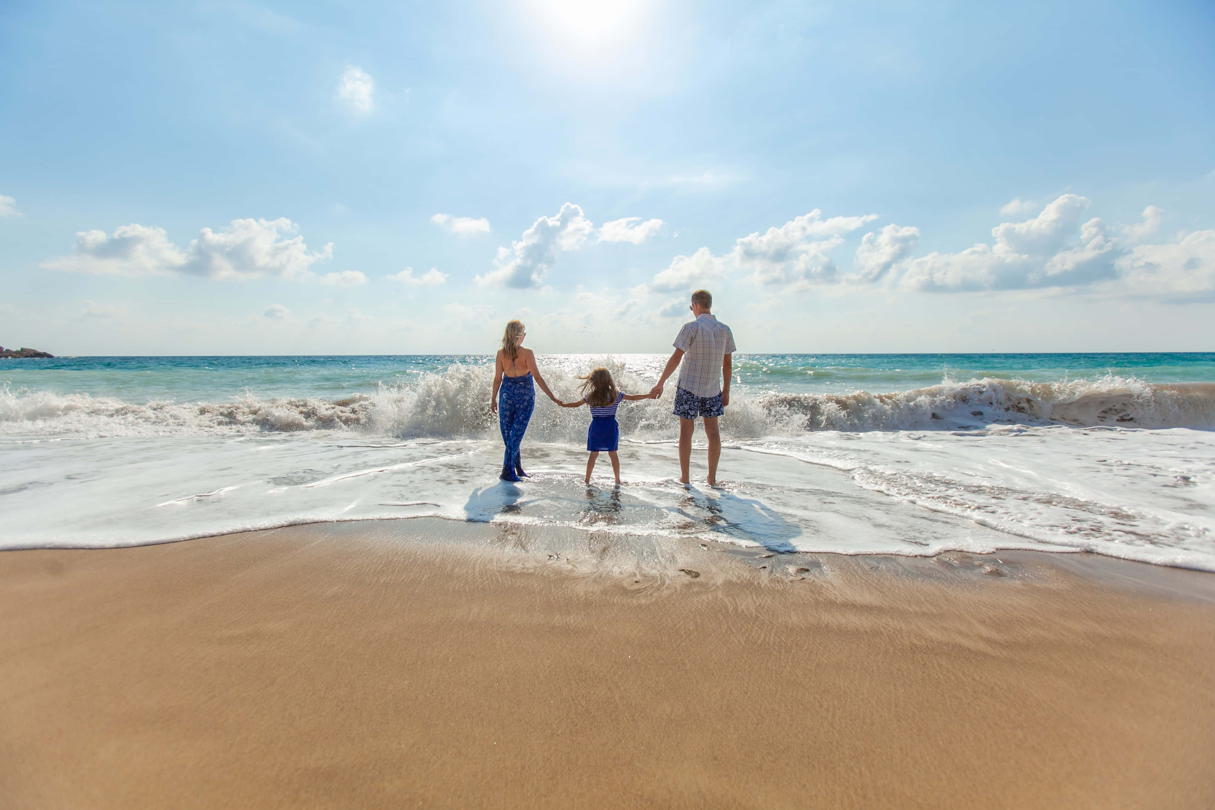 summer vacation, beach, sunlit, 4K Desktop Wallpaper