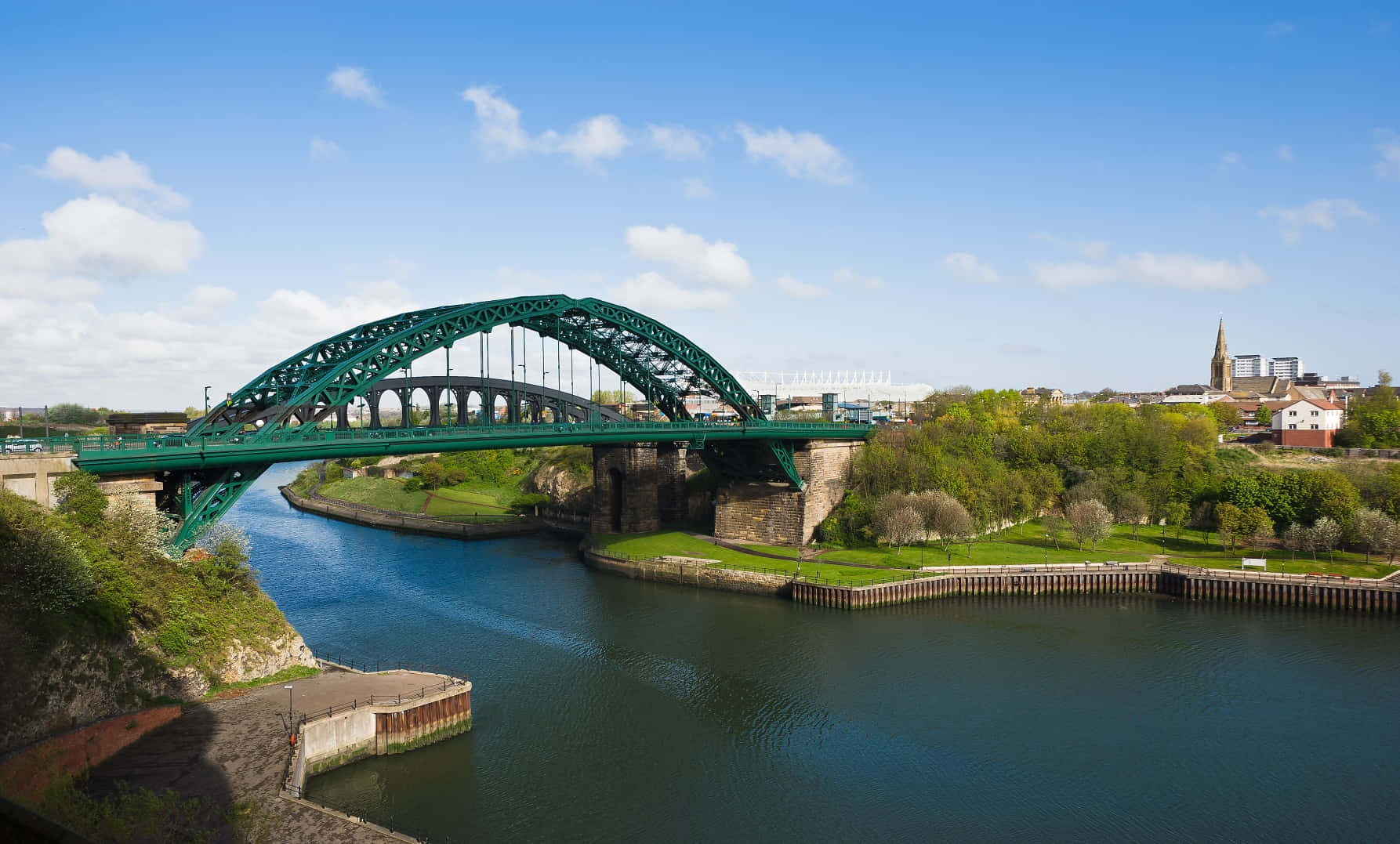 Sunderland cityscape, sunset, vibrant green steel arch bridge, HD Desktop Wallpaper
