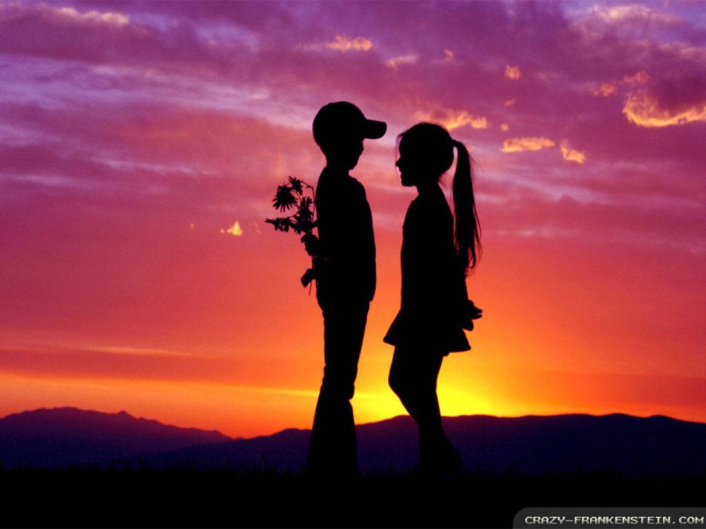 couple in love silhouette, vibrant sunset sky, purple orange clouds, SD Desktop Wallpaper