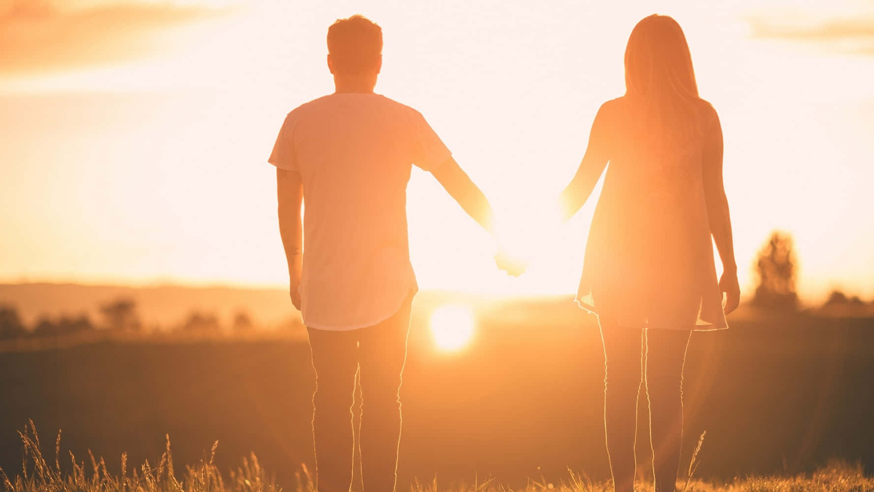 Girlfriend And Boyfriend, Sunset, Grassy field, HD Desktop Wallpaper