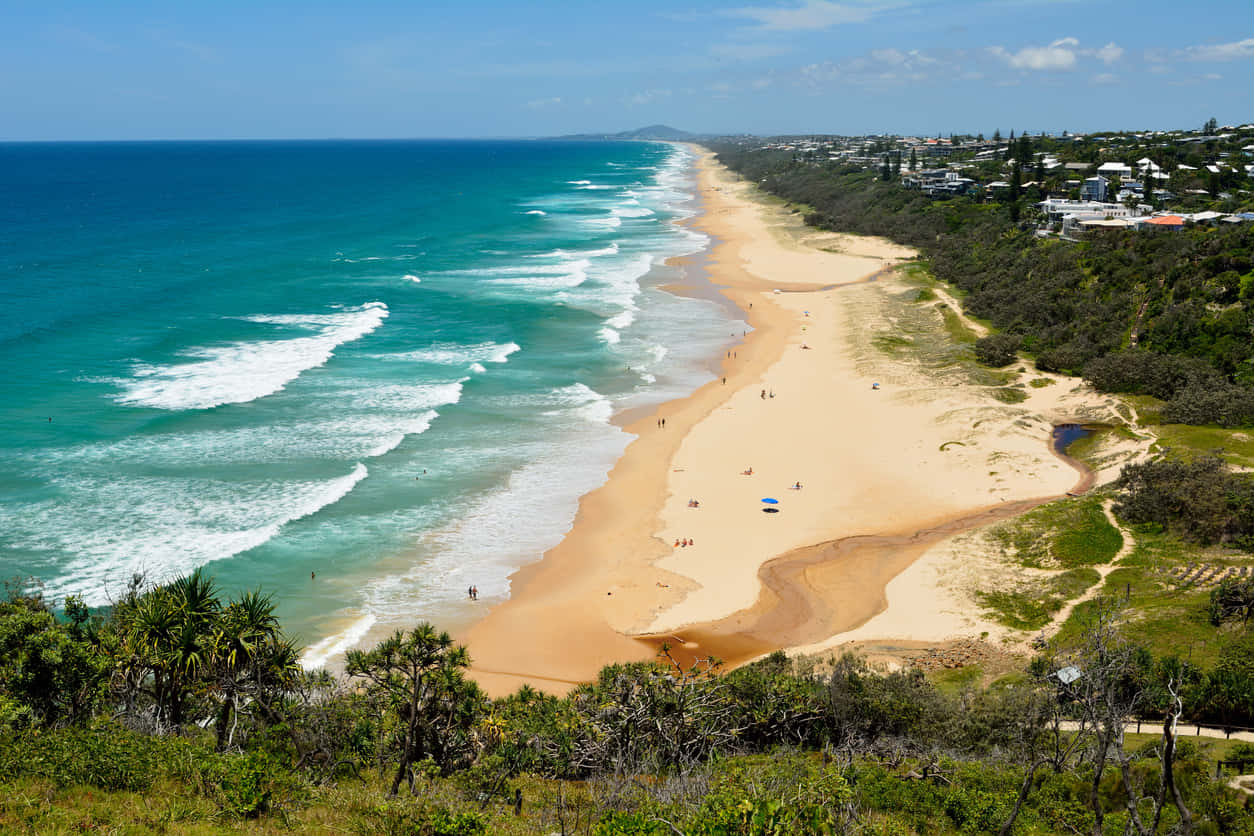Sunshine Coast, sandy beach, turquoise waves, SD Desktop Wallpaper