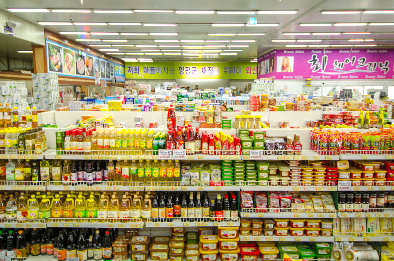 Korean supermarket, aisle, bottles, HD Desktop Wallpaper