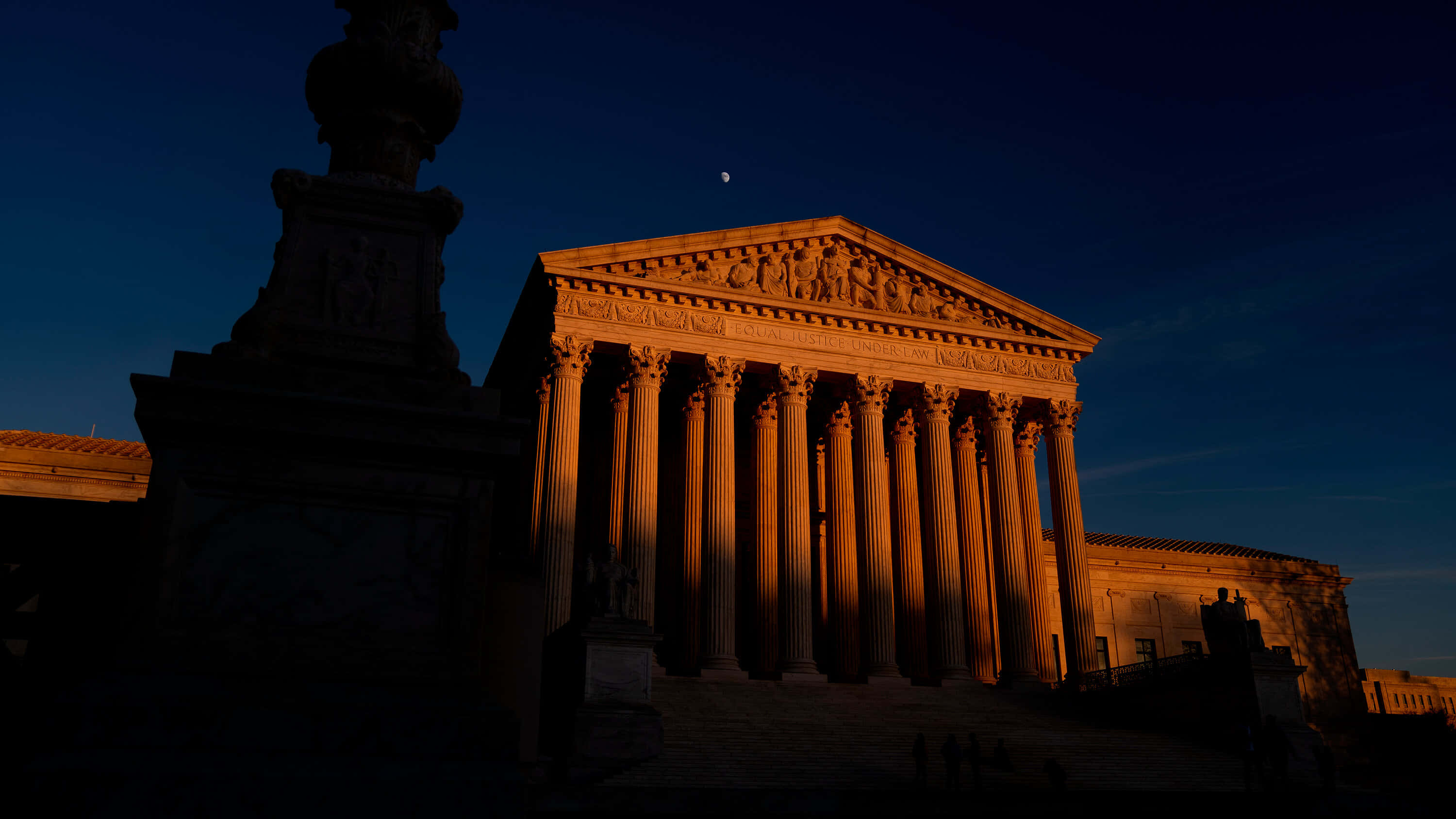 Supreme Court Building, golden sunset light, deep blue twilight sky, 2K Desktop Wallpaper