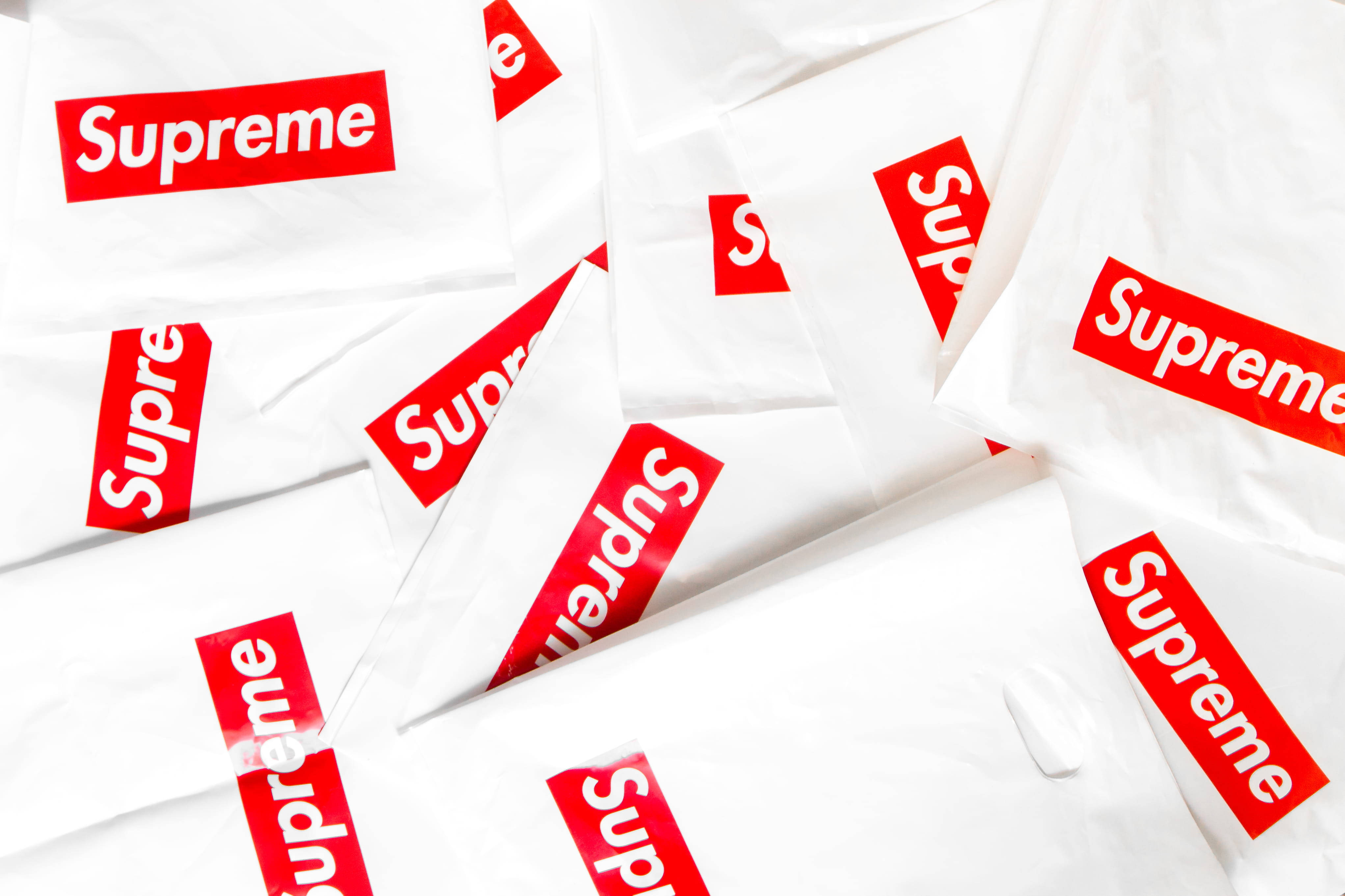 Supreme, white Supreme shopping bags, bold red logos, 4K Desktop Wallpaper