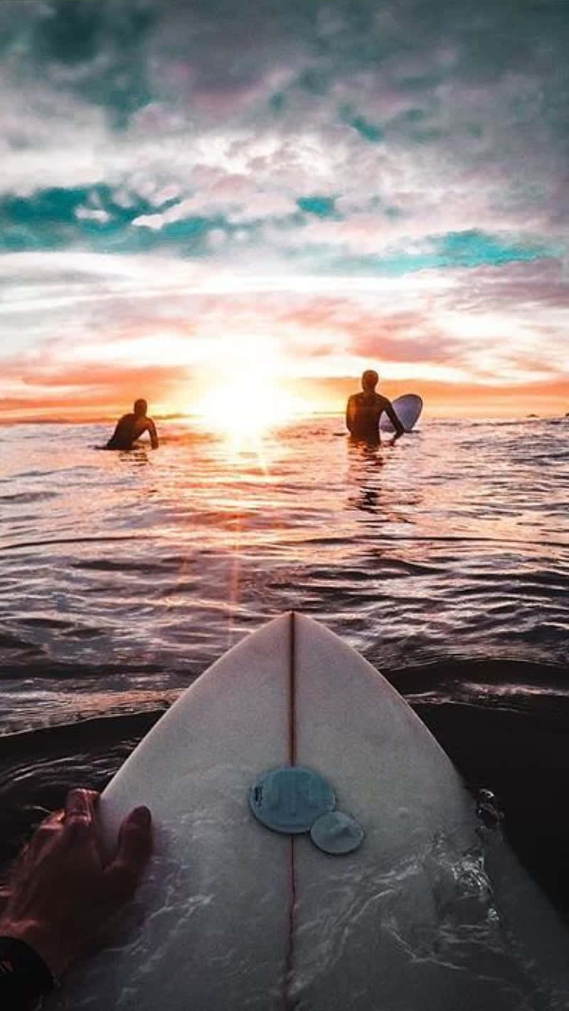 surfing iPhone, sunset, vibrant orange, HD Phone Wallpaper