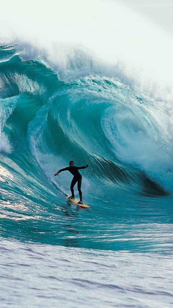 surfer, turquoise wave, white foam, SD Phone Wallpaper