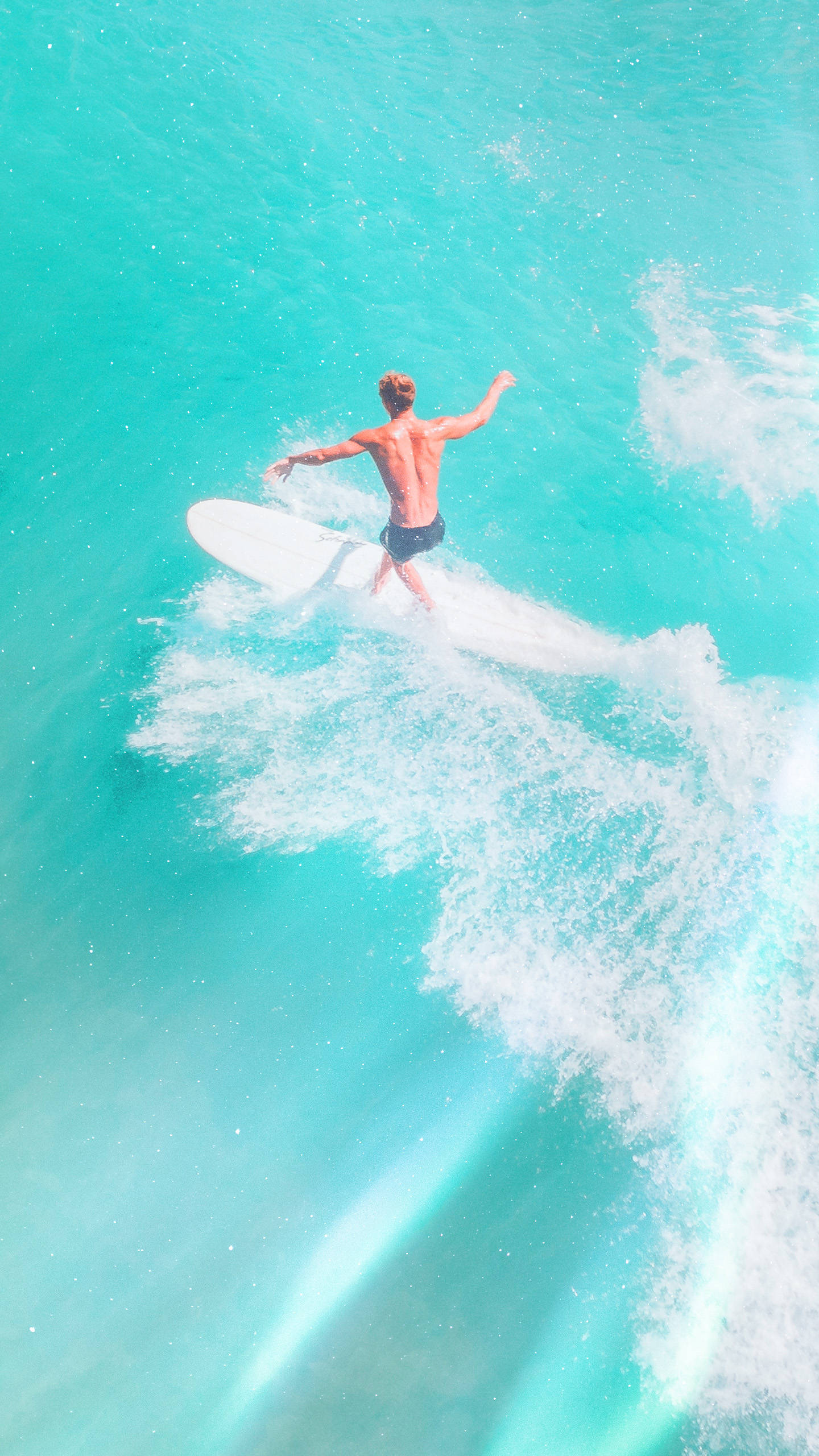 turquoise wave, white foam, bright sunlight, 2K Phone Wallpaper