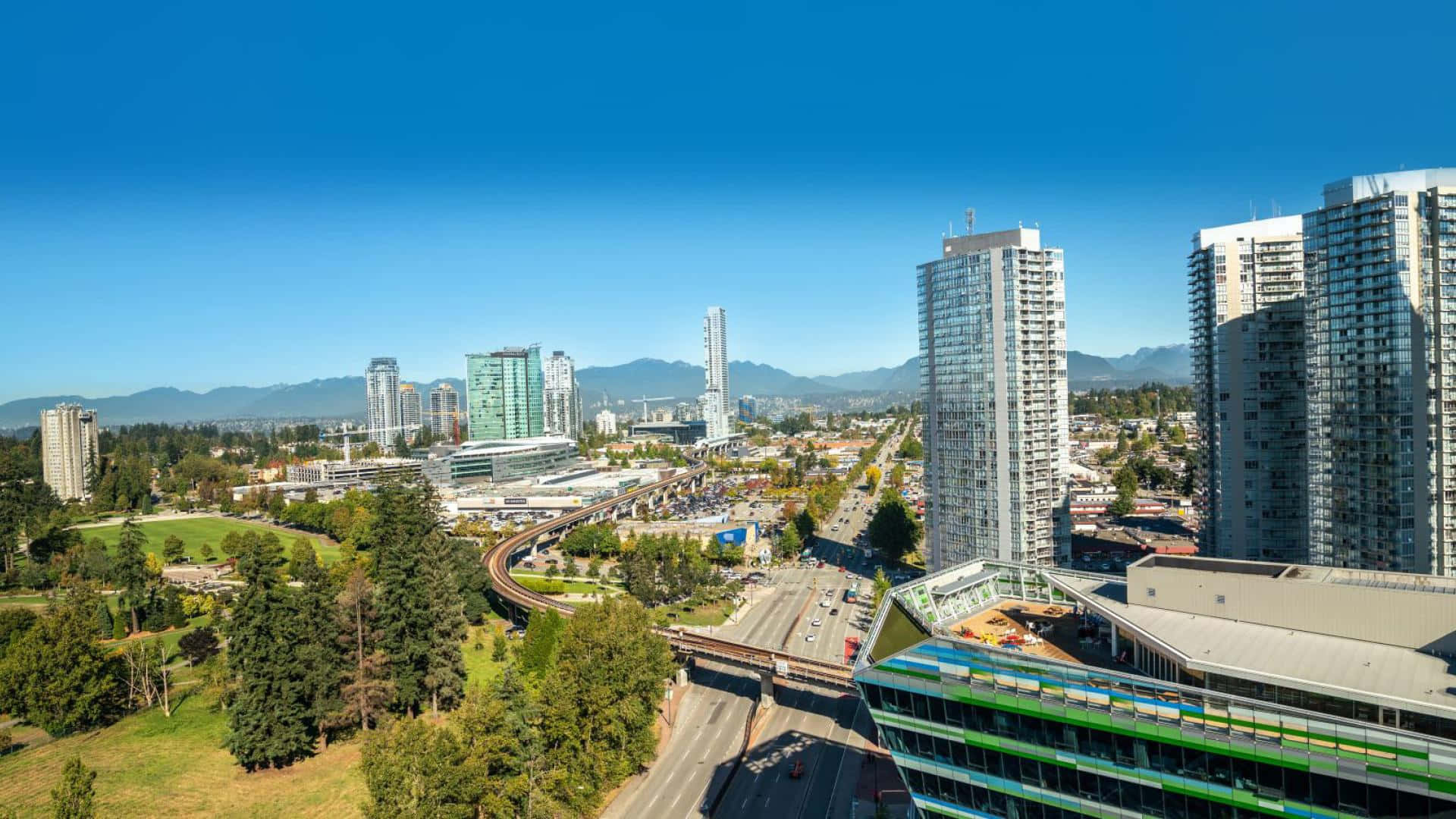Surrey Cityscape, sunny day, aerial view, Full HD Desktop Wallpaper