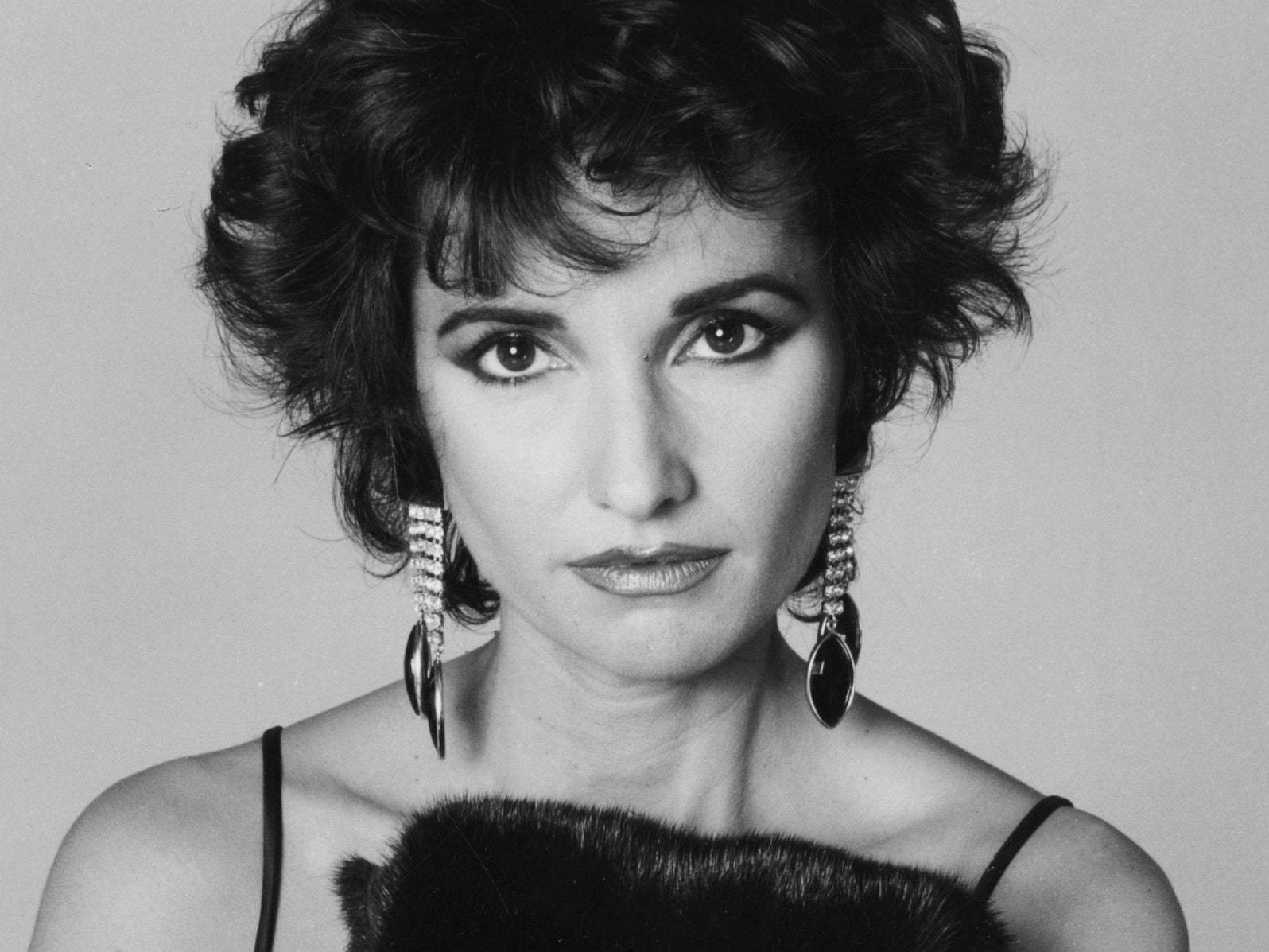 Susan Lucci, black and white portrait, voluminous curls, HD Desktop Wallpaper