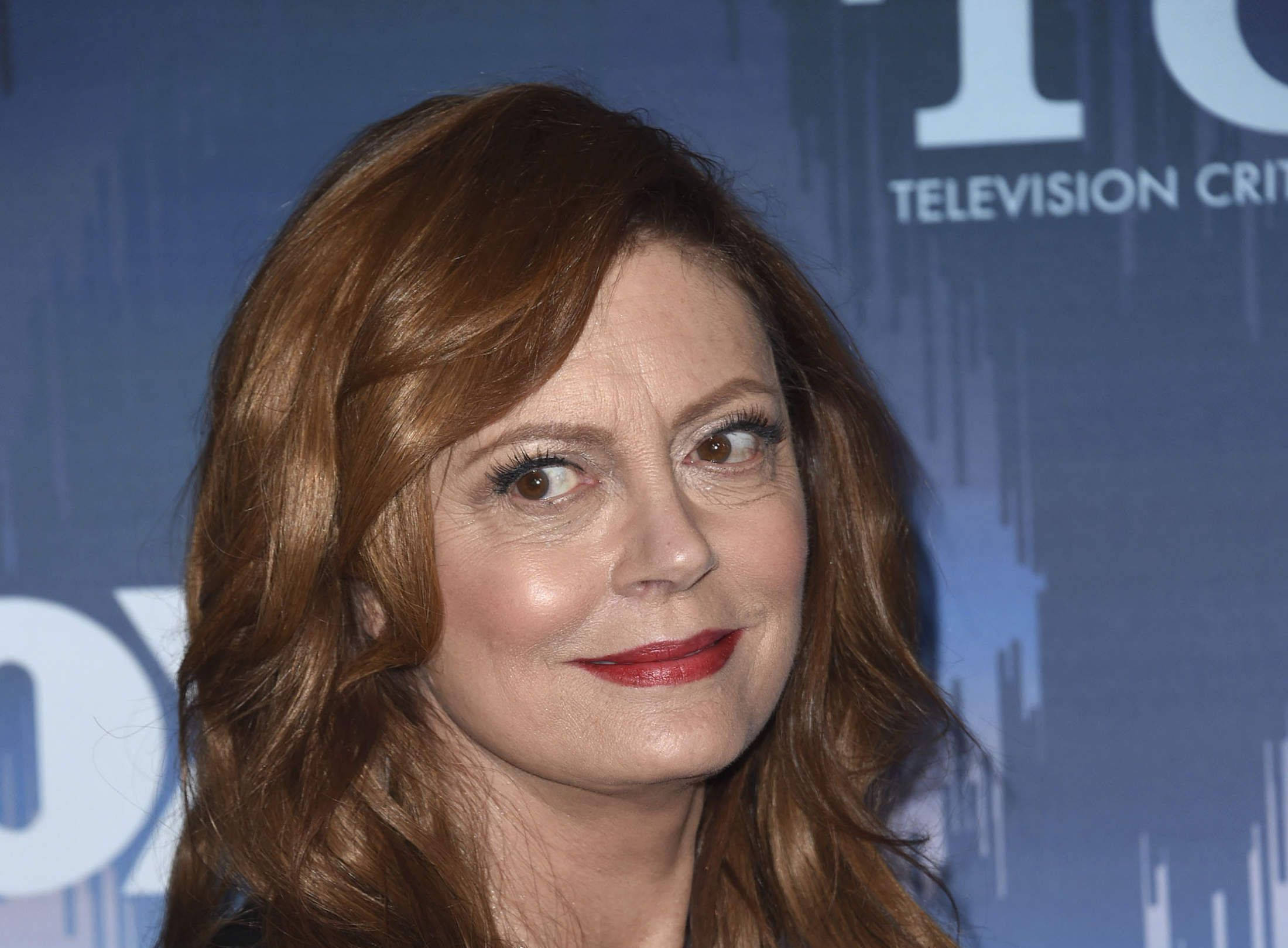 Susan Sarandon, red hair, red lipstick, Full HD Desktop Wallpaper