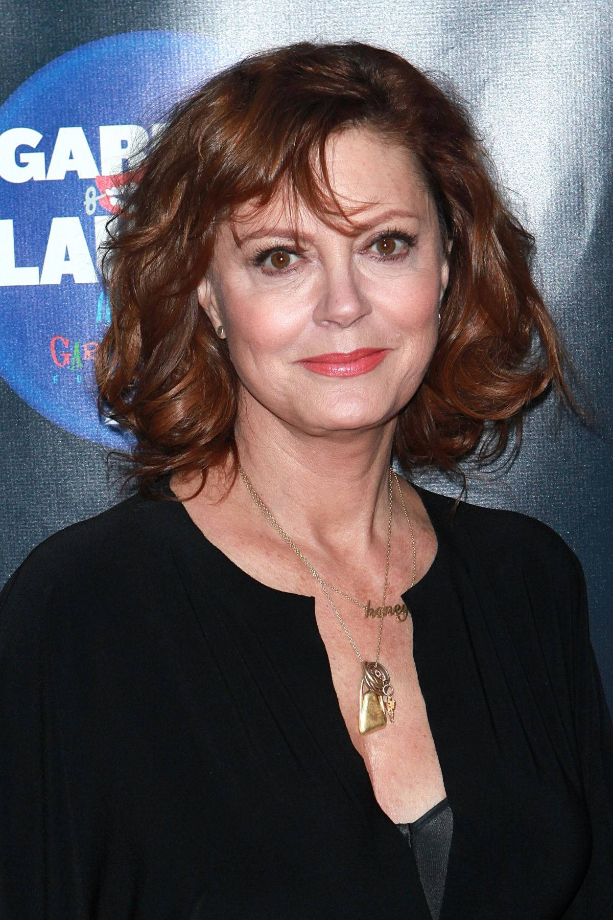 Susan Sarandon, auburn hair, red lipstick, HD Phone Wallpaper