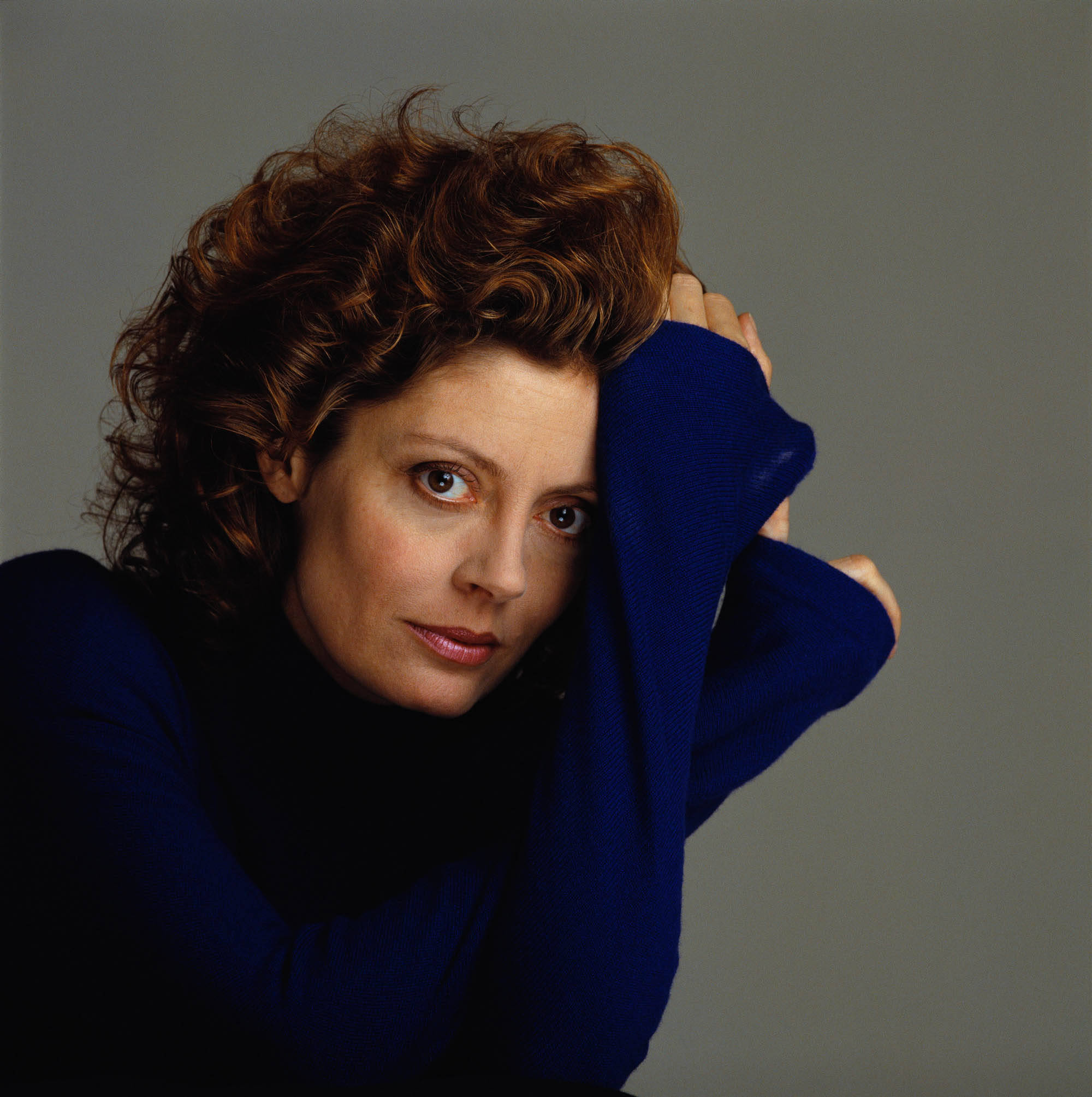Susan Sarandon, Emmy Award Winning Actress, curly auburn hair, Full HD Phone Wallpaper