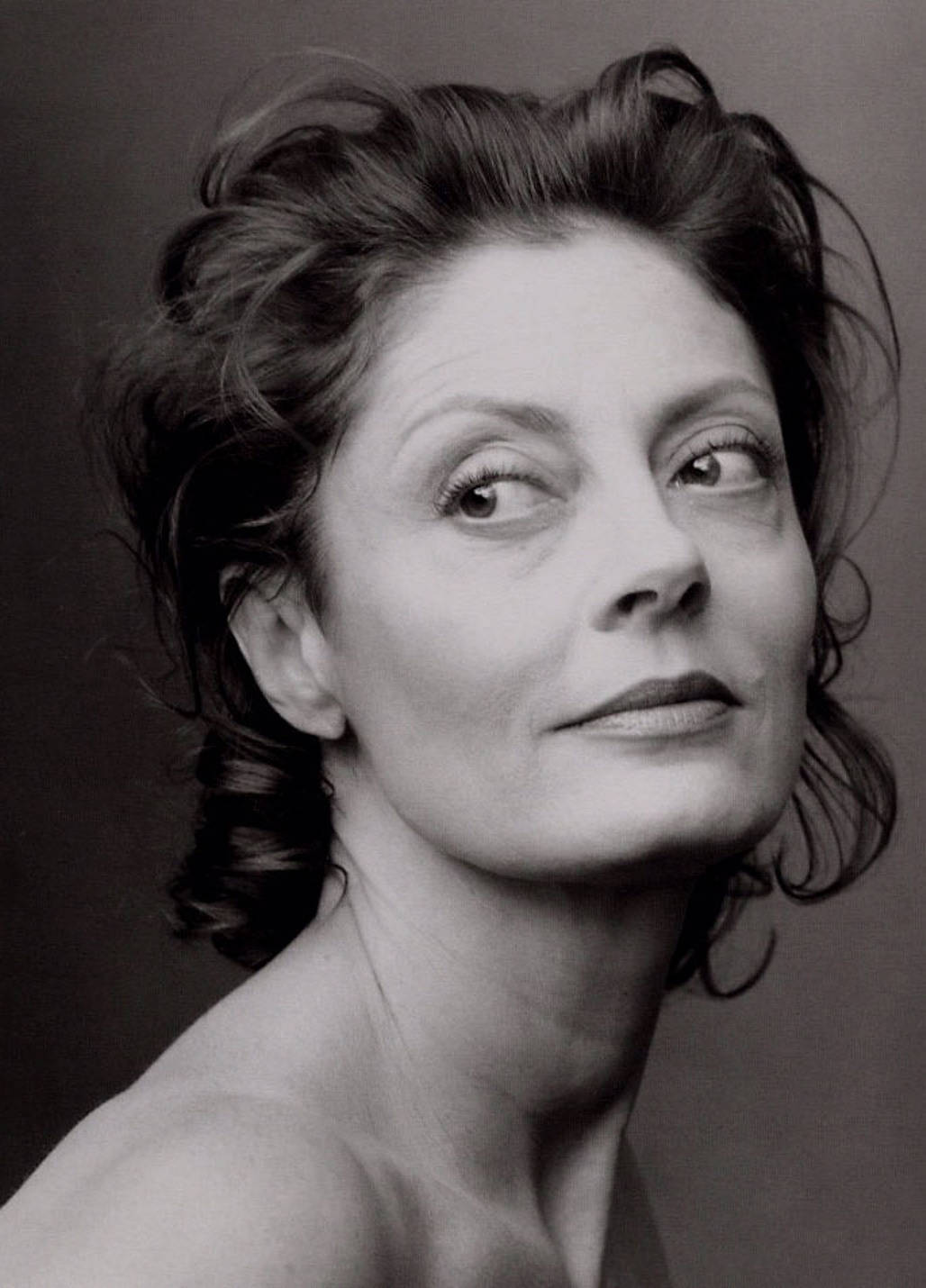Susan Sarandon, black and white photograph, tousled hair, HD Phone Wallpaper