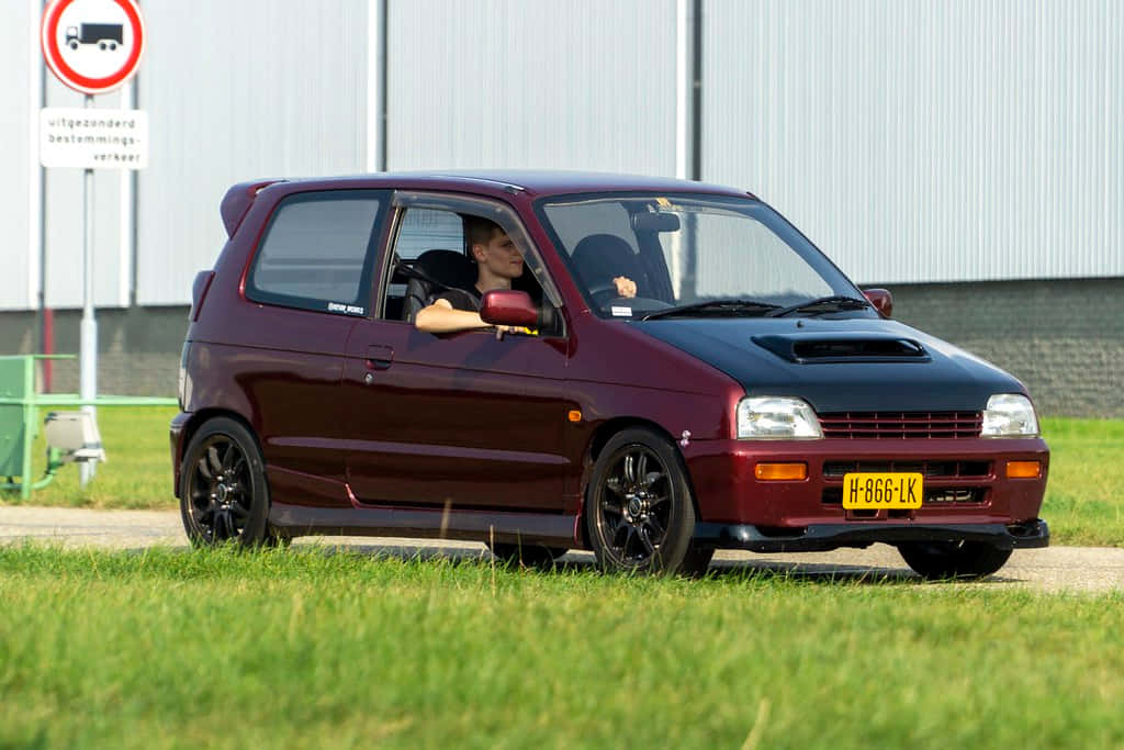 Suzuki Alto, maroon, black rims, SD Desktop Wallpaper
