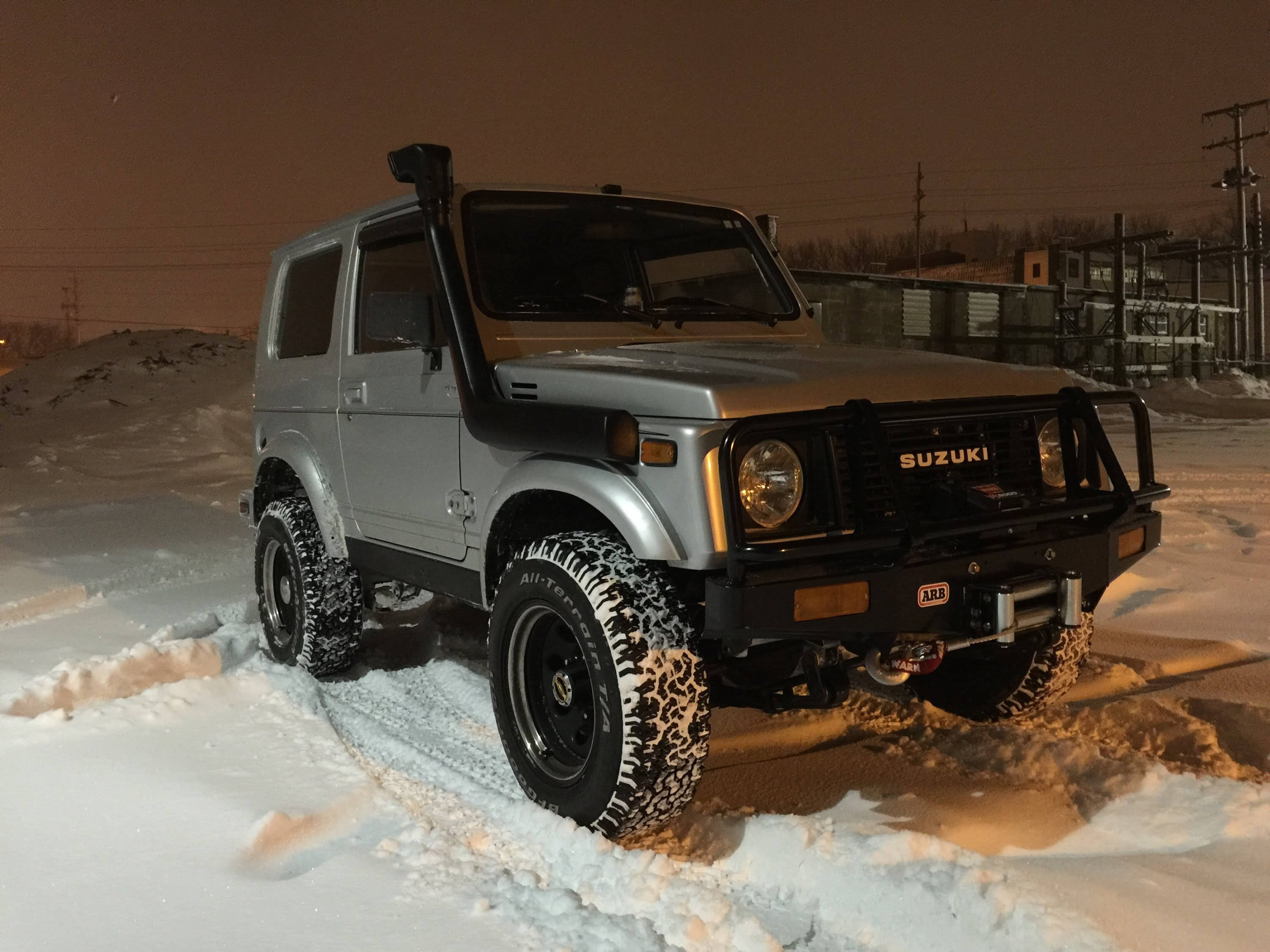Suzuki Jimny, silver, snow-covered tires, 2K Desktop Wallpaper