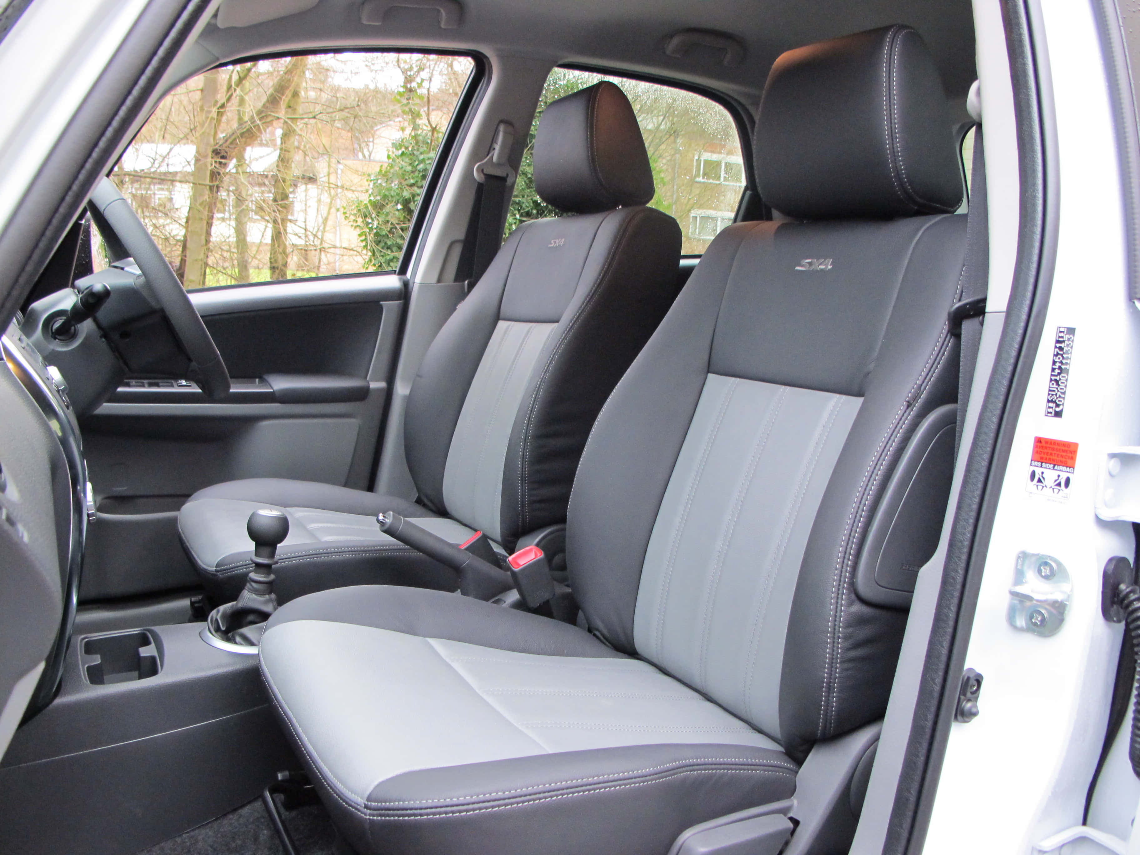 Suzuki SX4, gray and black leather car interior, manual gear shift, 2K Desktop Wallpaper