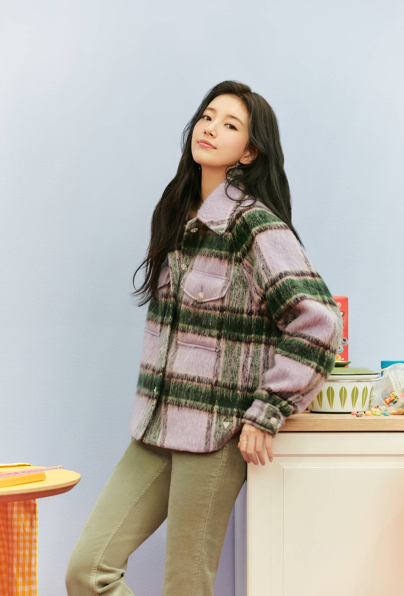 Suzy, pastel plaid jacket, kitchen counter, Full HD Phone Wallpaper
