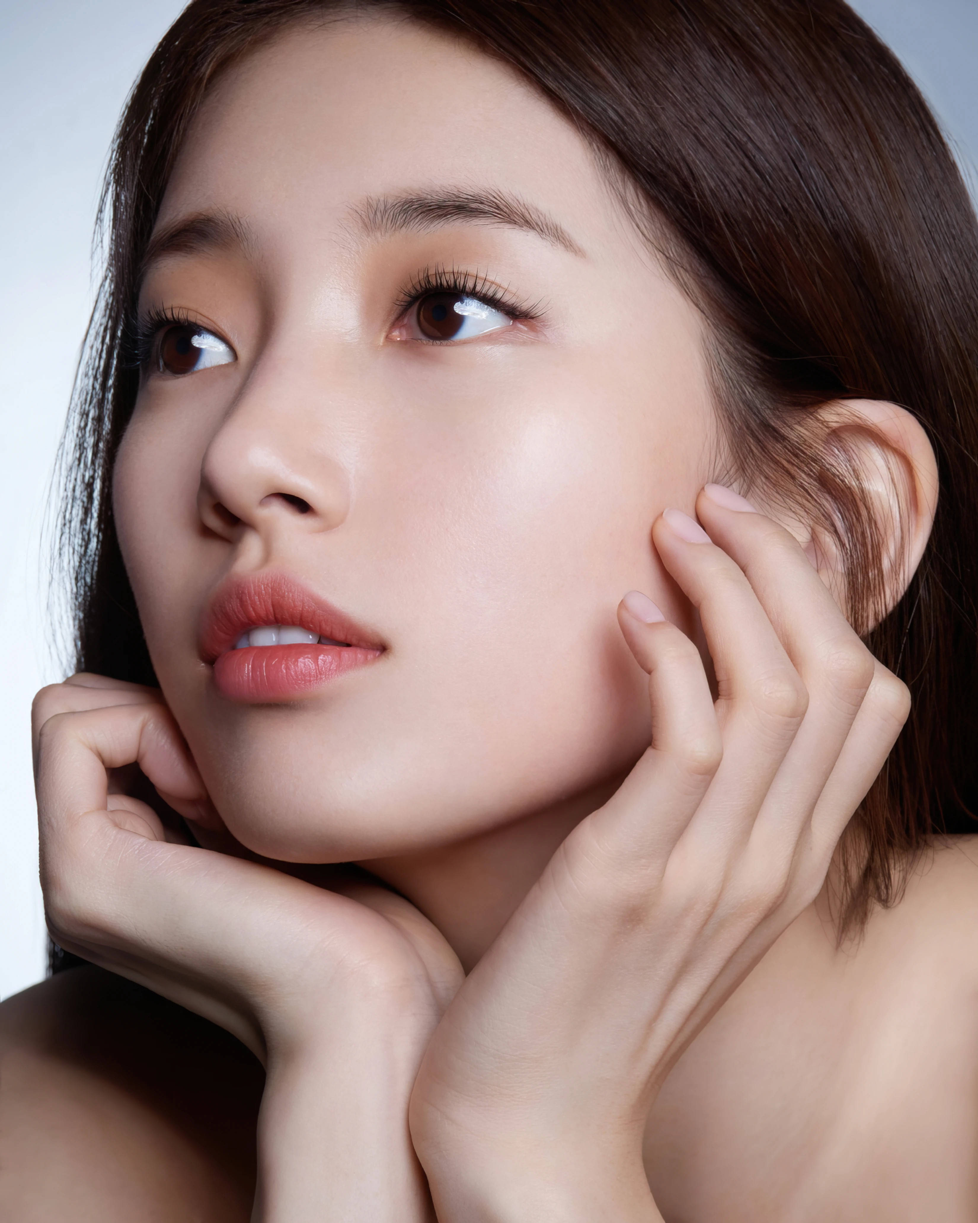 Suzy, headshot, soft brown hair, 4K Phone Wallpaper