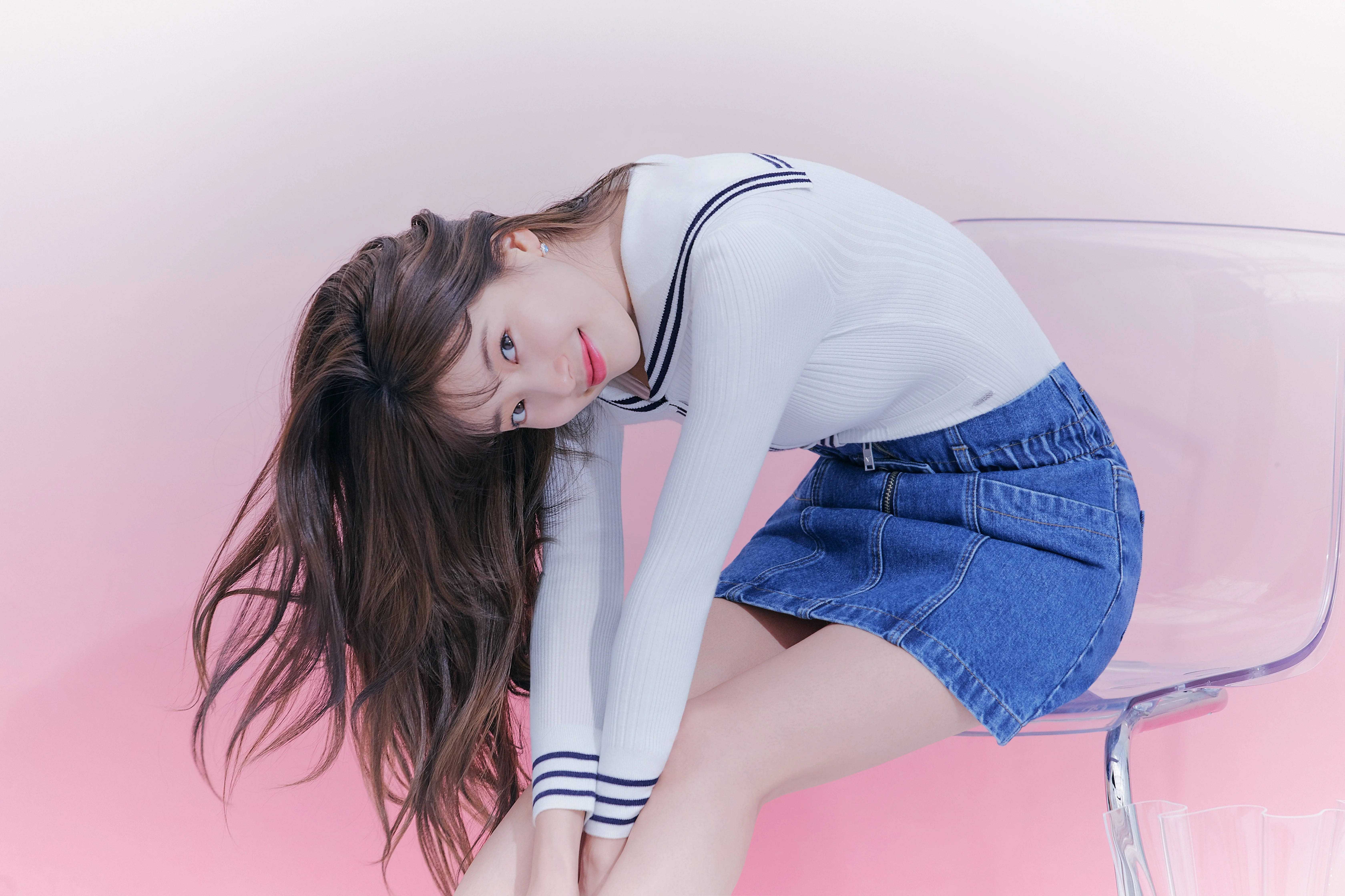 Suzy, sailor-style top, denim skirt, 5K Desktop Wallpaper