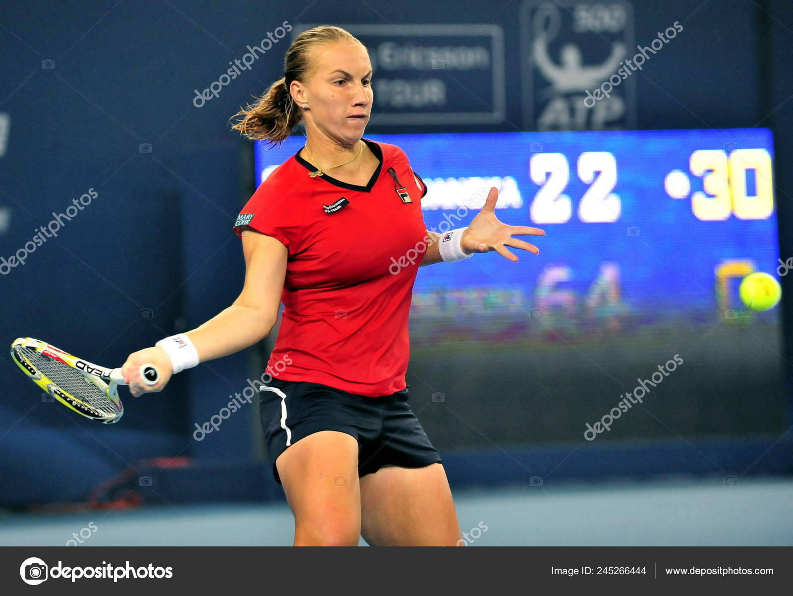 Svetlana Kuznetsova, red shirt, black shorts, HD Desktop Wallpaper
