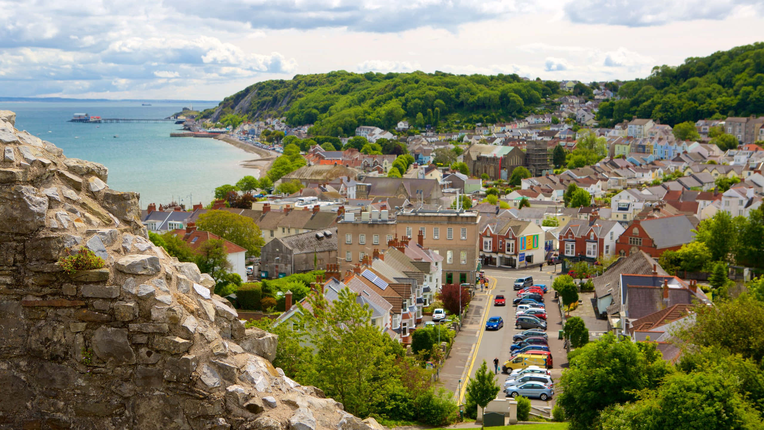 Swansea, coastal town, ancient stone ruins, 2K Desktop Wallpaper
