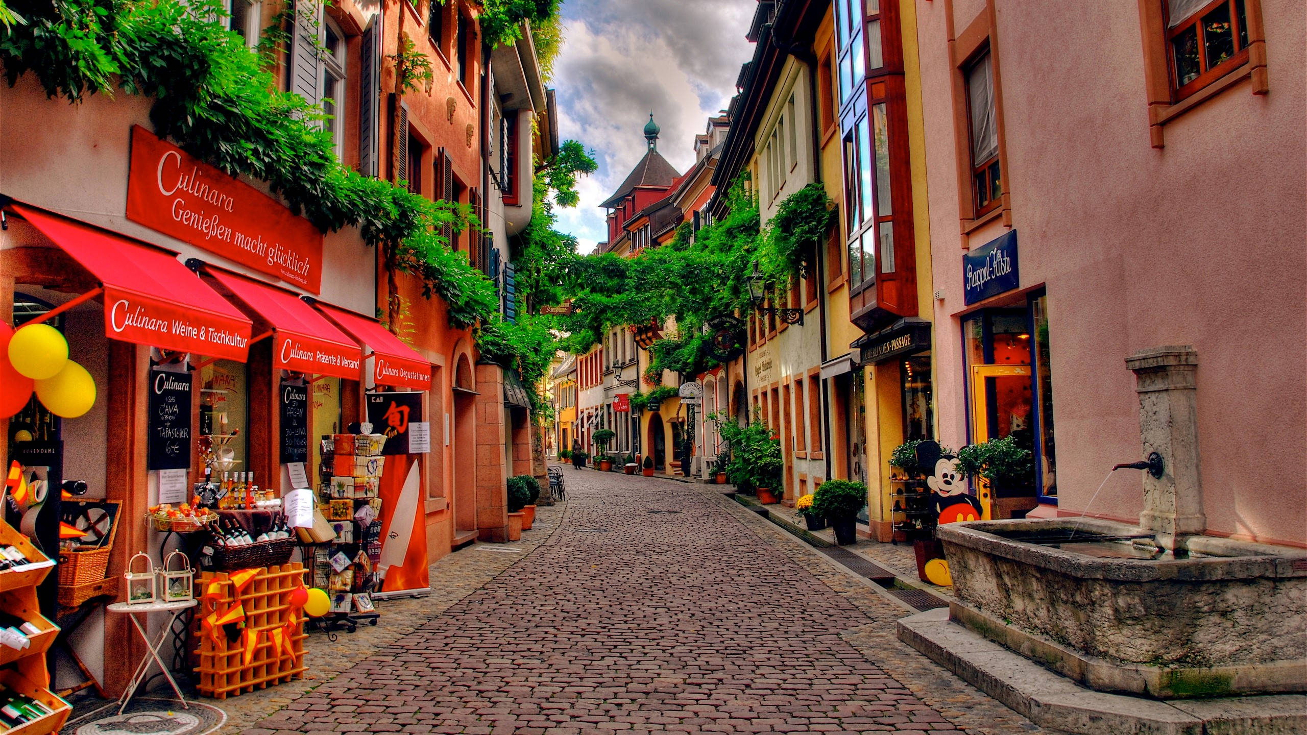 colorful street, Switzerland, cobblestone street, 2K Desktop Wallpaper