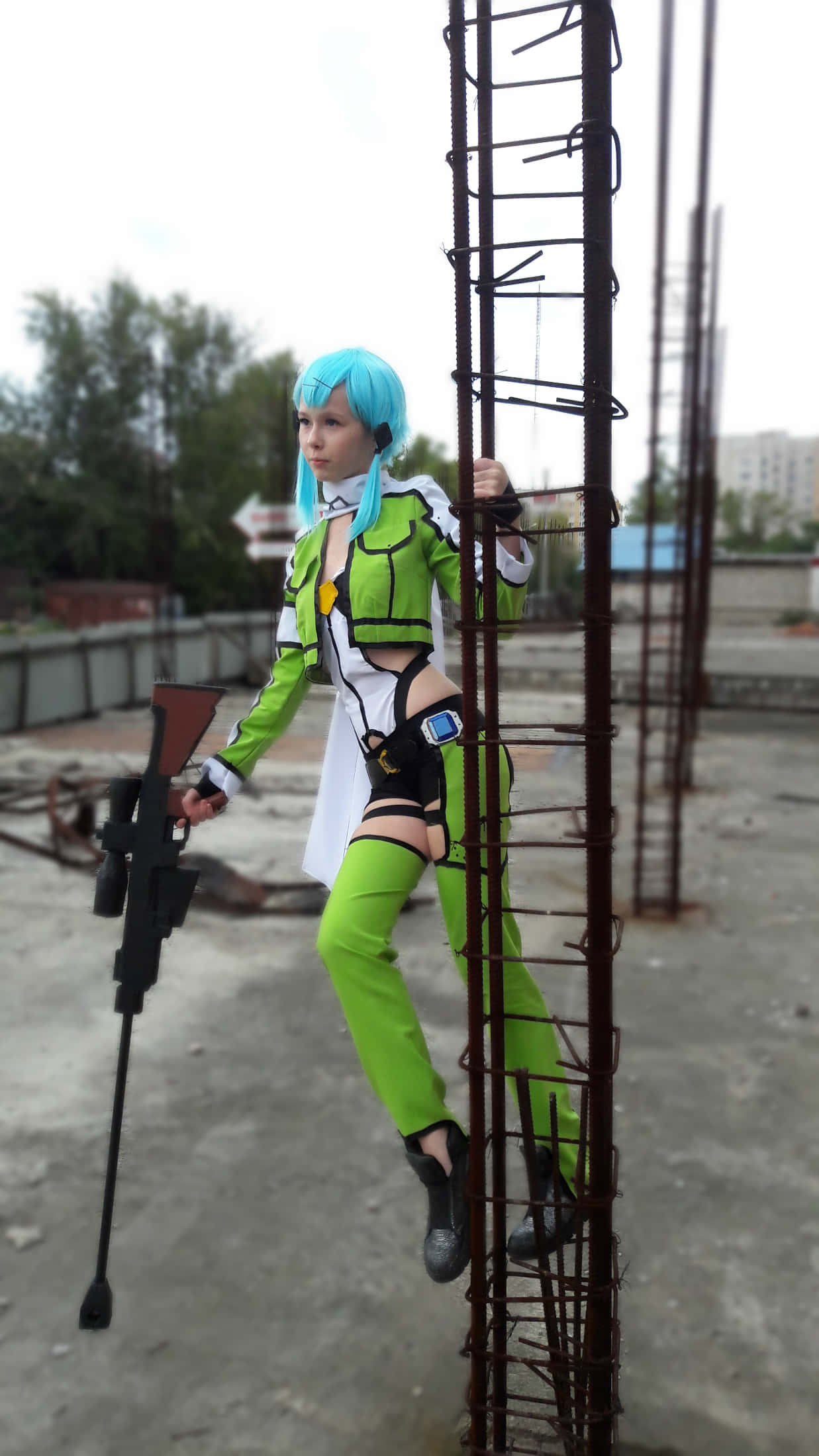 Sword Art Online, cosplayer, vibrant green and white outfit, Full HD Phone Wallpaper