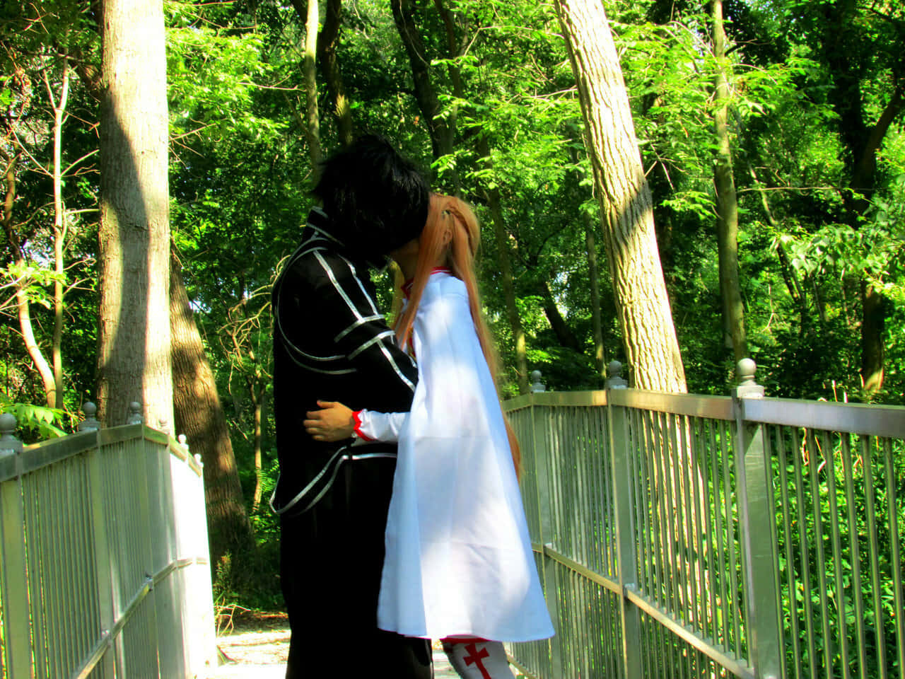 Sword Art Online, cosplay, sunlit forest bridge, HD Desktop Wallpaper