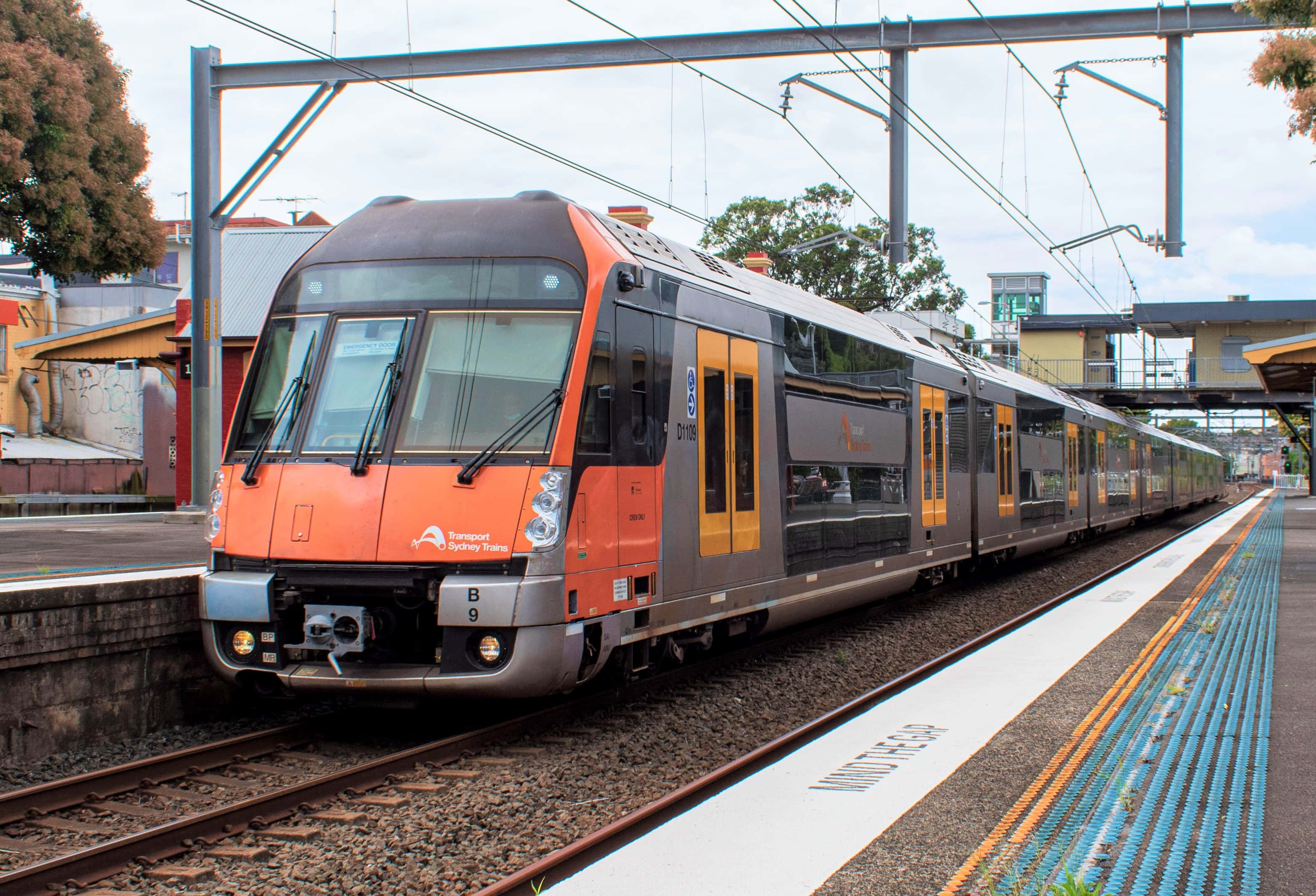 Sydney Trains, orange, grey, 2K Desktop Wallpaper