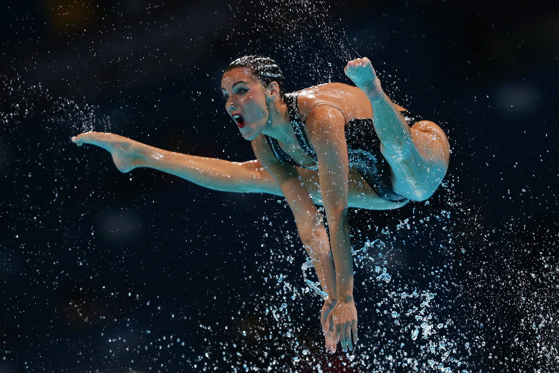 2020 Tokyo Olympics, synchronized swimming, female diver, HD Desktop Wallpaper