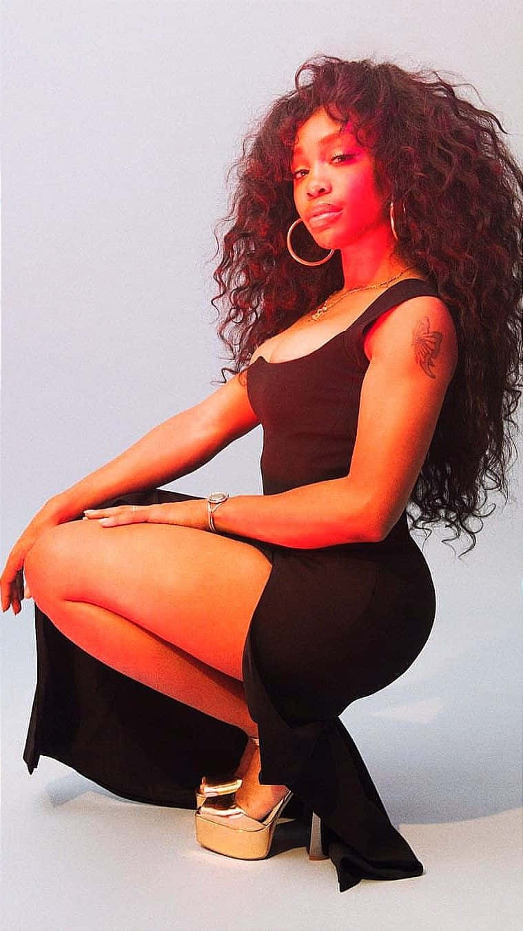 SZA, black dress, voluminous curly hair, HD Phone Wallpaper