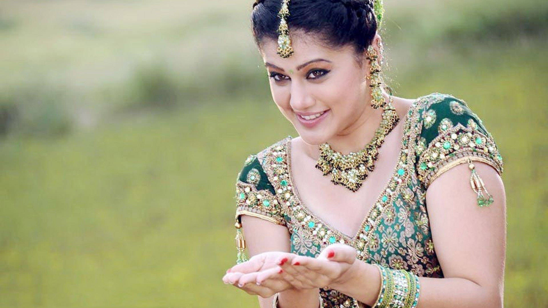Taapsee Pannu, traditional Indian dress, ornate green traditional attire, Full HD Desktop Wallpaper
