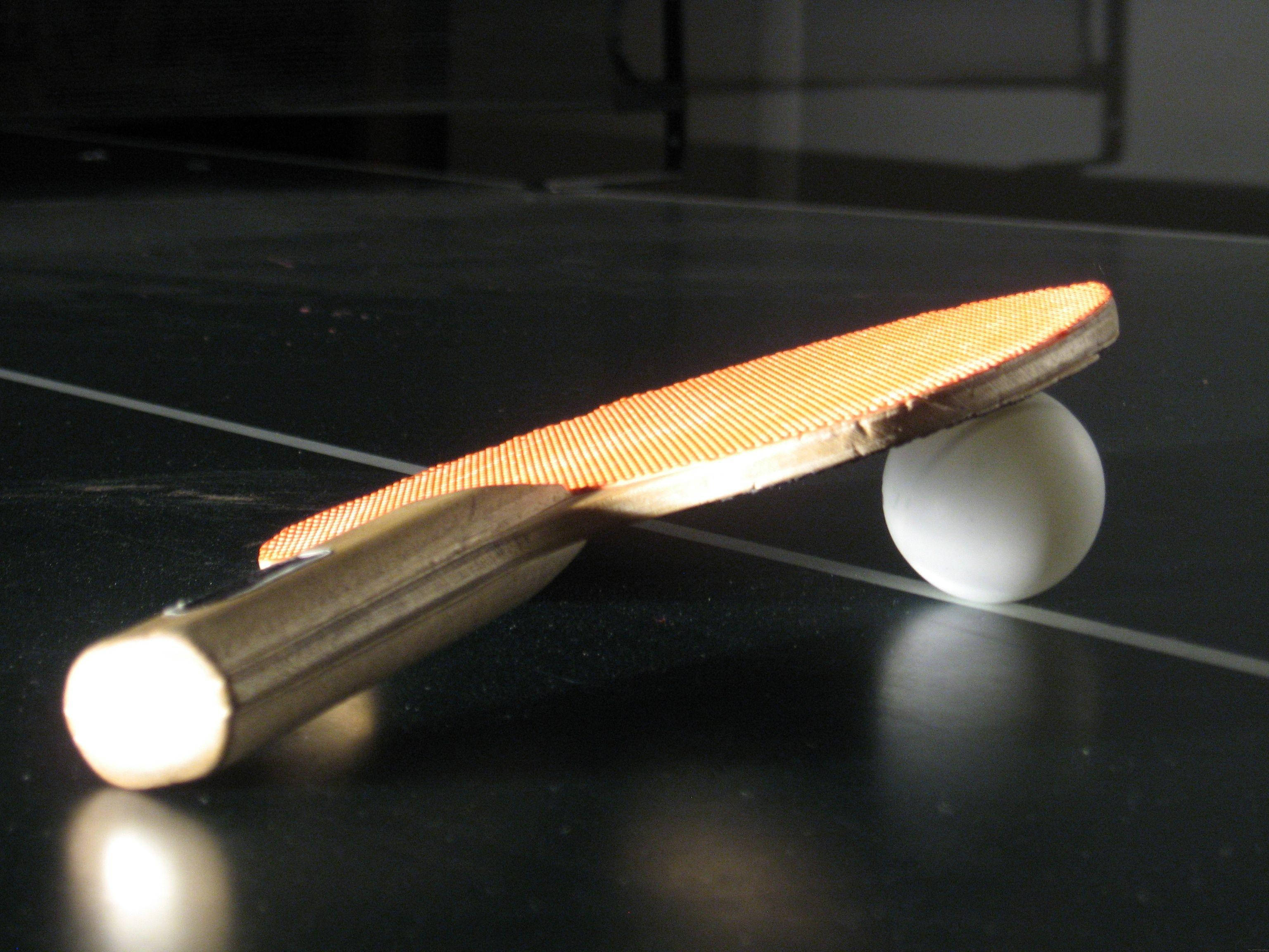 ping pong paddle, table tennis ball, dark table, 2K Desktop Wallpaper