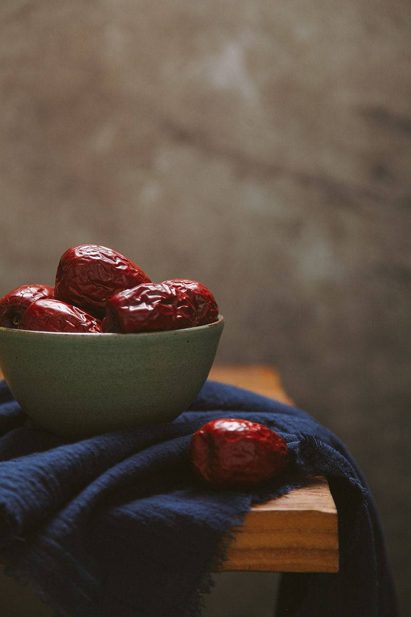 Jujube Seeds Blue Cloth, navy cloth, shallow green bowl, SD Phone Wallpaper