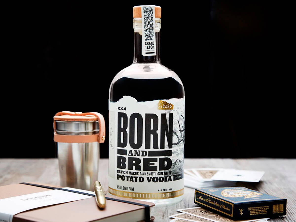 Born and Bred, potato vodka, wooden table, SD Desktop Wallpaper