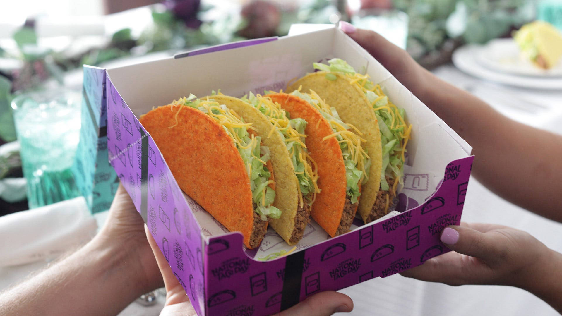 Taco Bell, gift set box, purple box, Full HD Desktop Wallpaper