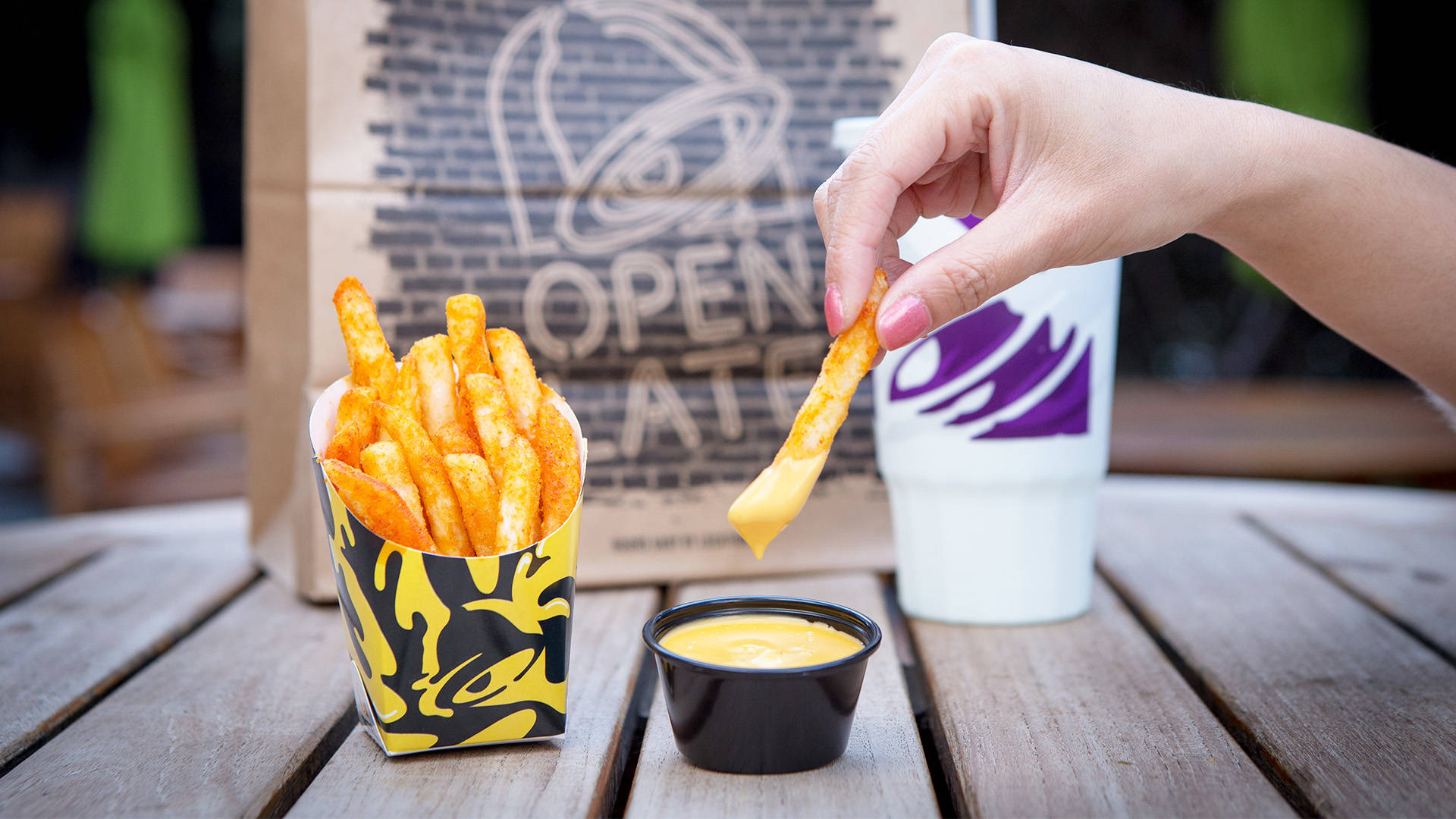 Taco Bell, fries, cheese sauce, Full HD Desktop Wallpaper