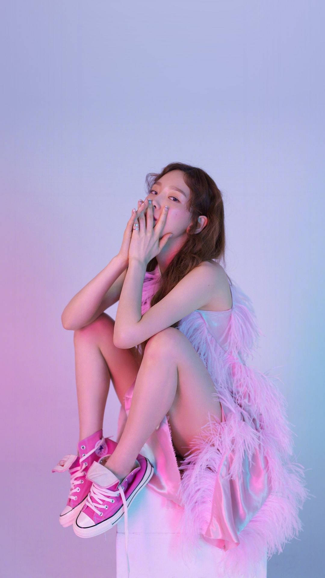 Taeyeon, pink feathered attire, sneakers, Full HD Phone Wallpaper