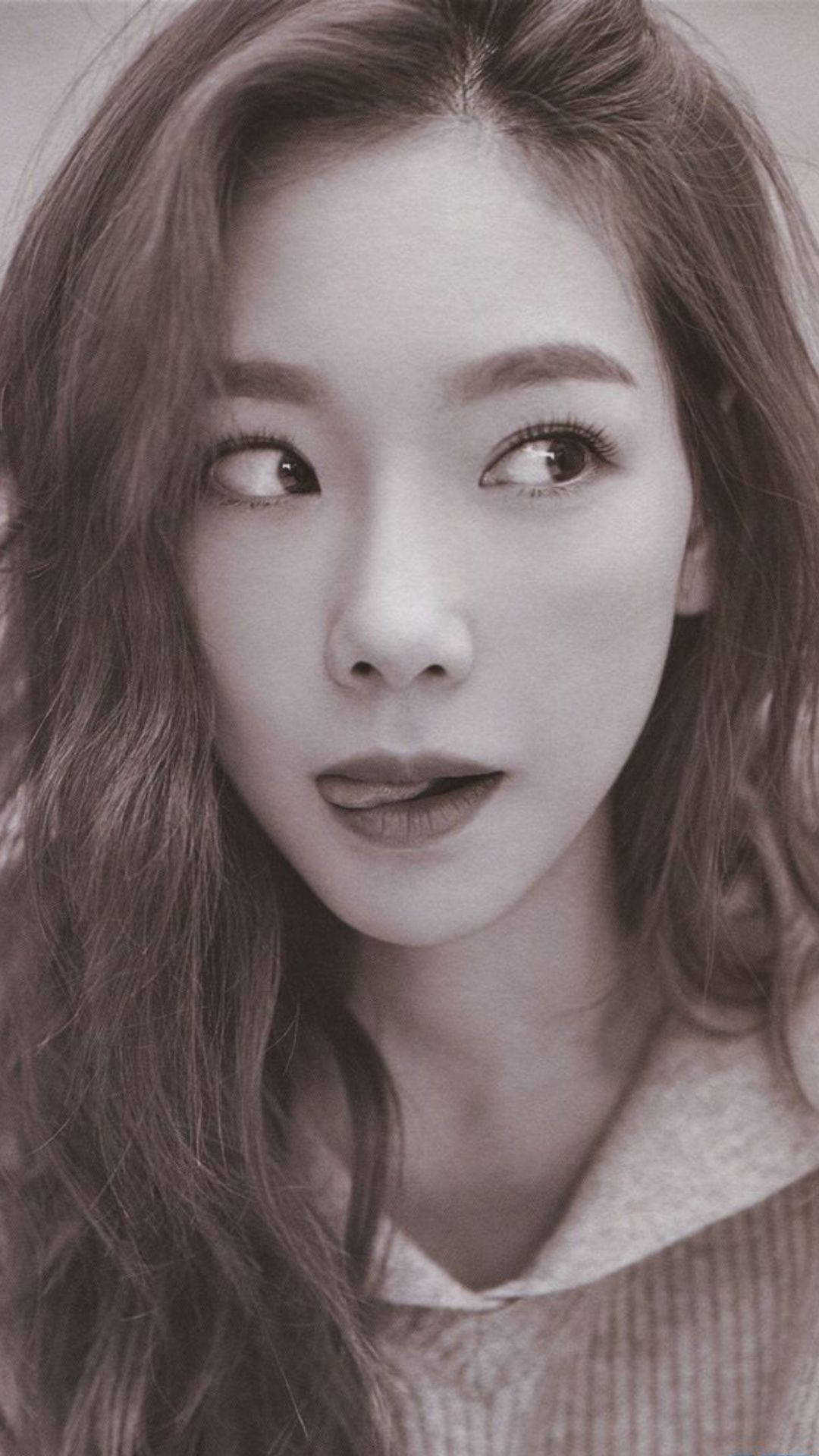 Taeyeon, long wavy hair, soft expression, Full HD Phone Wallpaper