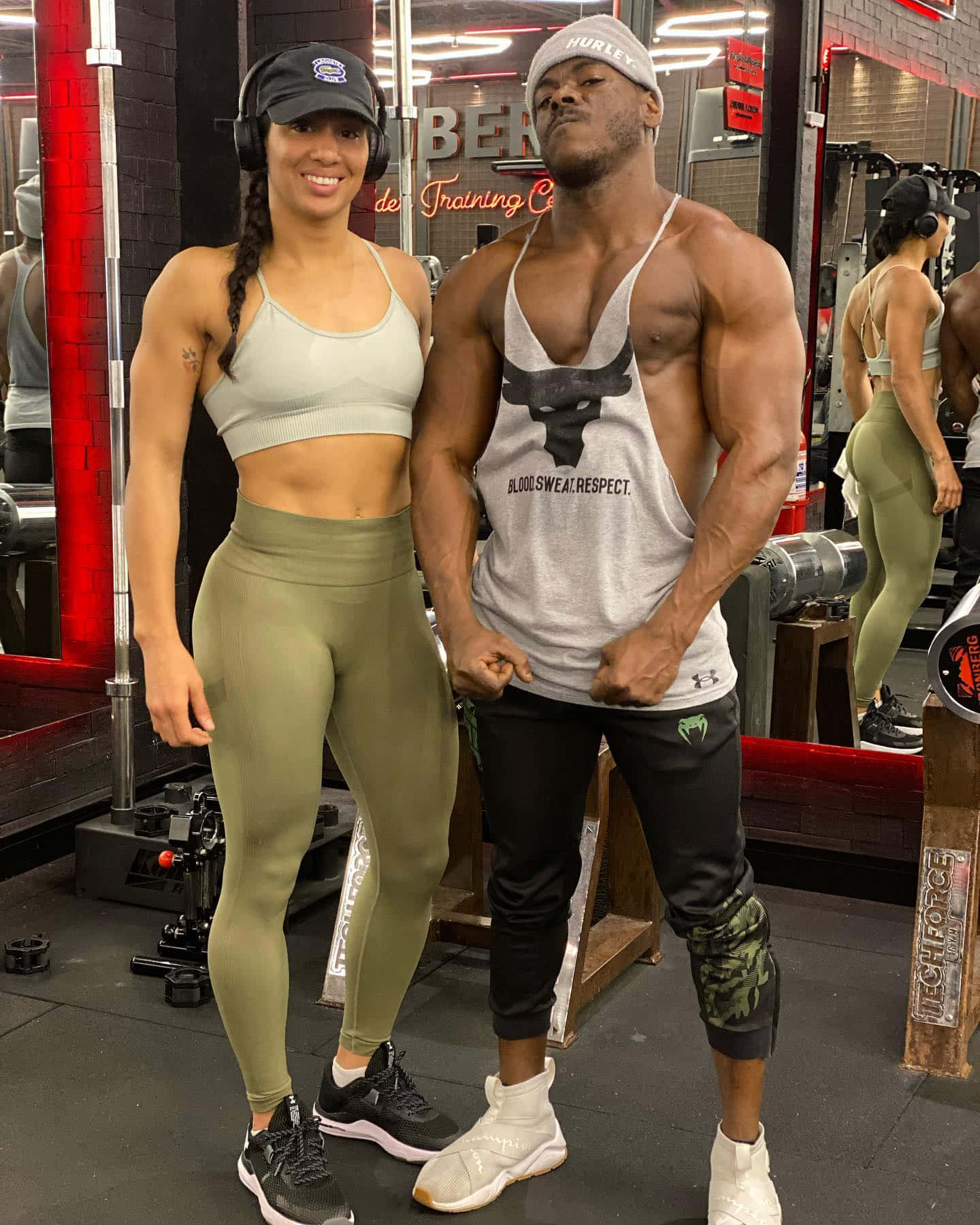 Taila Santos, husband, gym, HD Phone Wallpaper