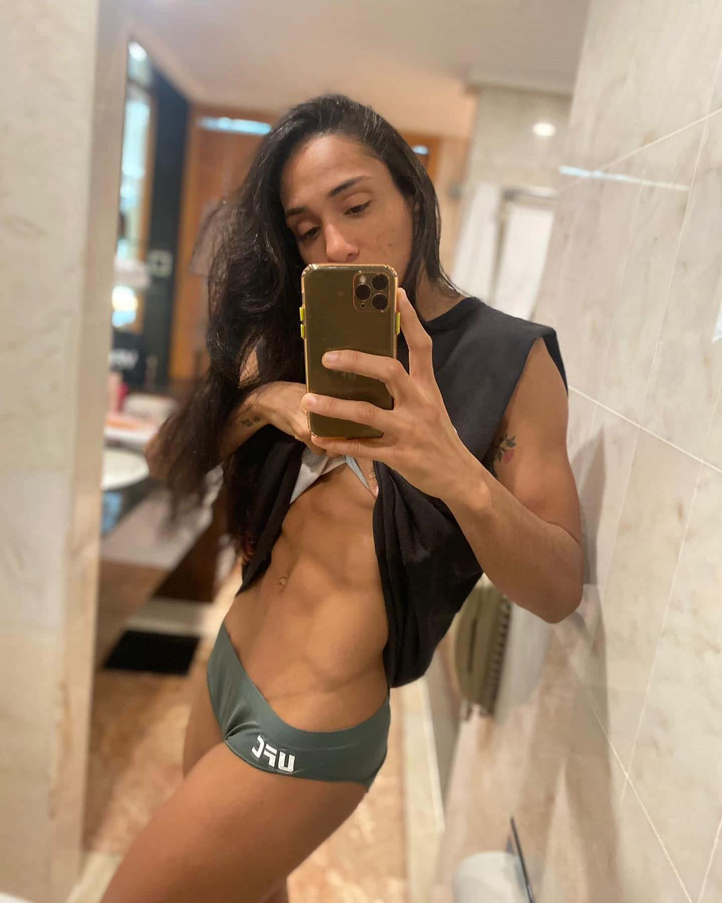 Taila Santos, mirror selfie, hotel bathroom, HD Phone Wallpaper