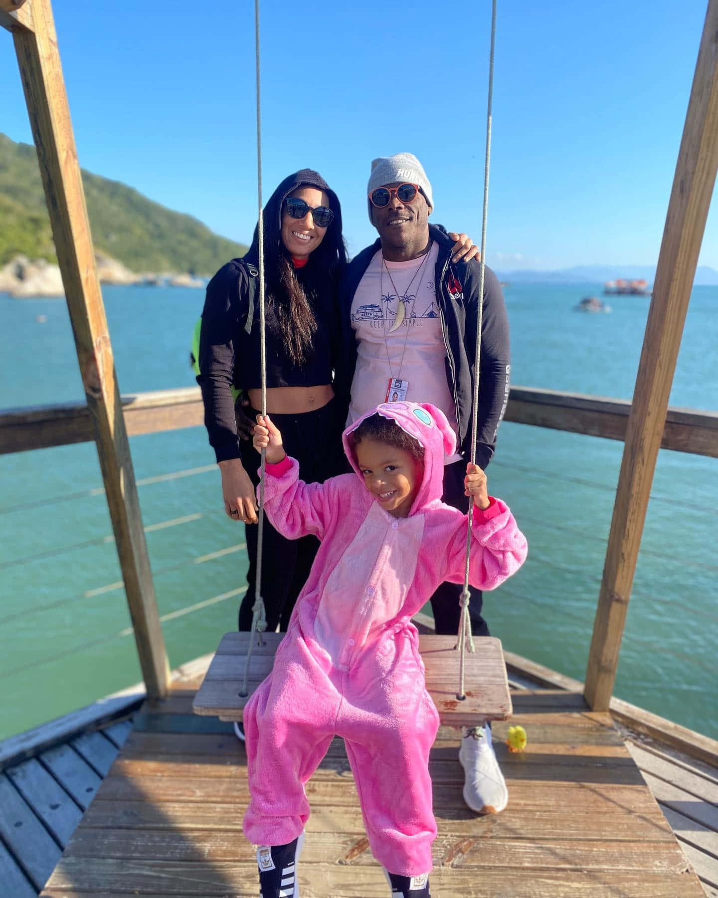 Taila Santos, pink onesie, wooden swing, HD Phone Wallpaper