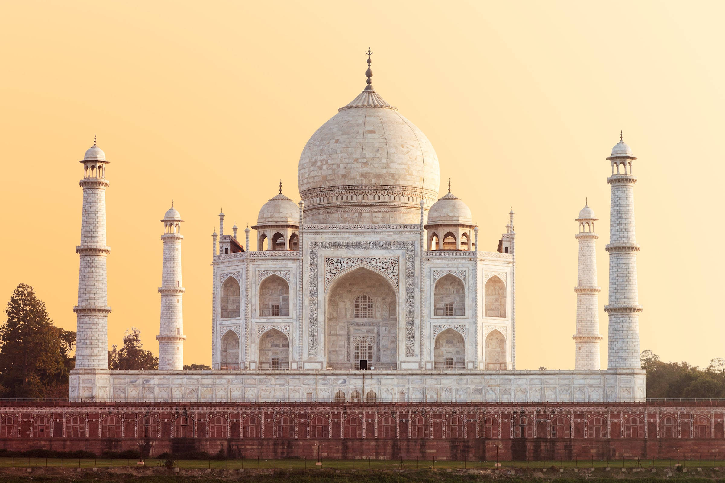 Taj Mahal, golden sunset light, white marble domes, Full HD Desktop Wallpaper