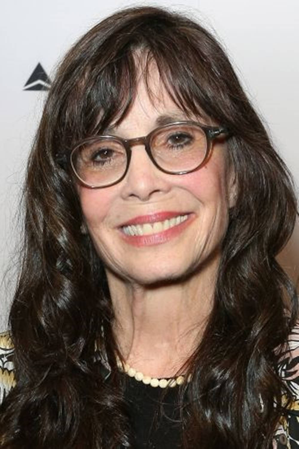 Talia Shire, round glasses, dark wavy hair, HD Phone Wallpaper